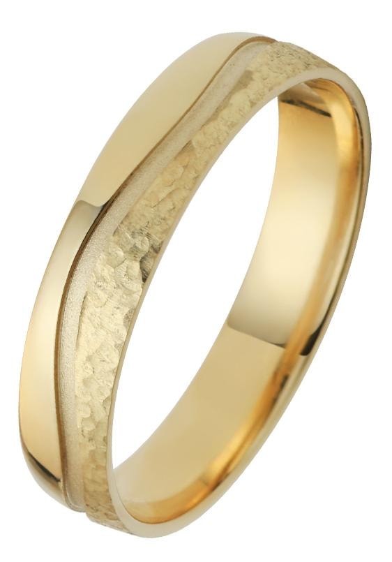 Firetti Trauring »Schmuck Geschenk Gold 750 Hochzeit Ehering "LIEBE"«, Made in Germany, wahlweise mit oder ohne Brillant