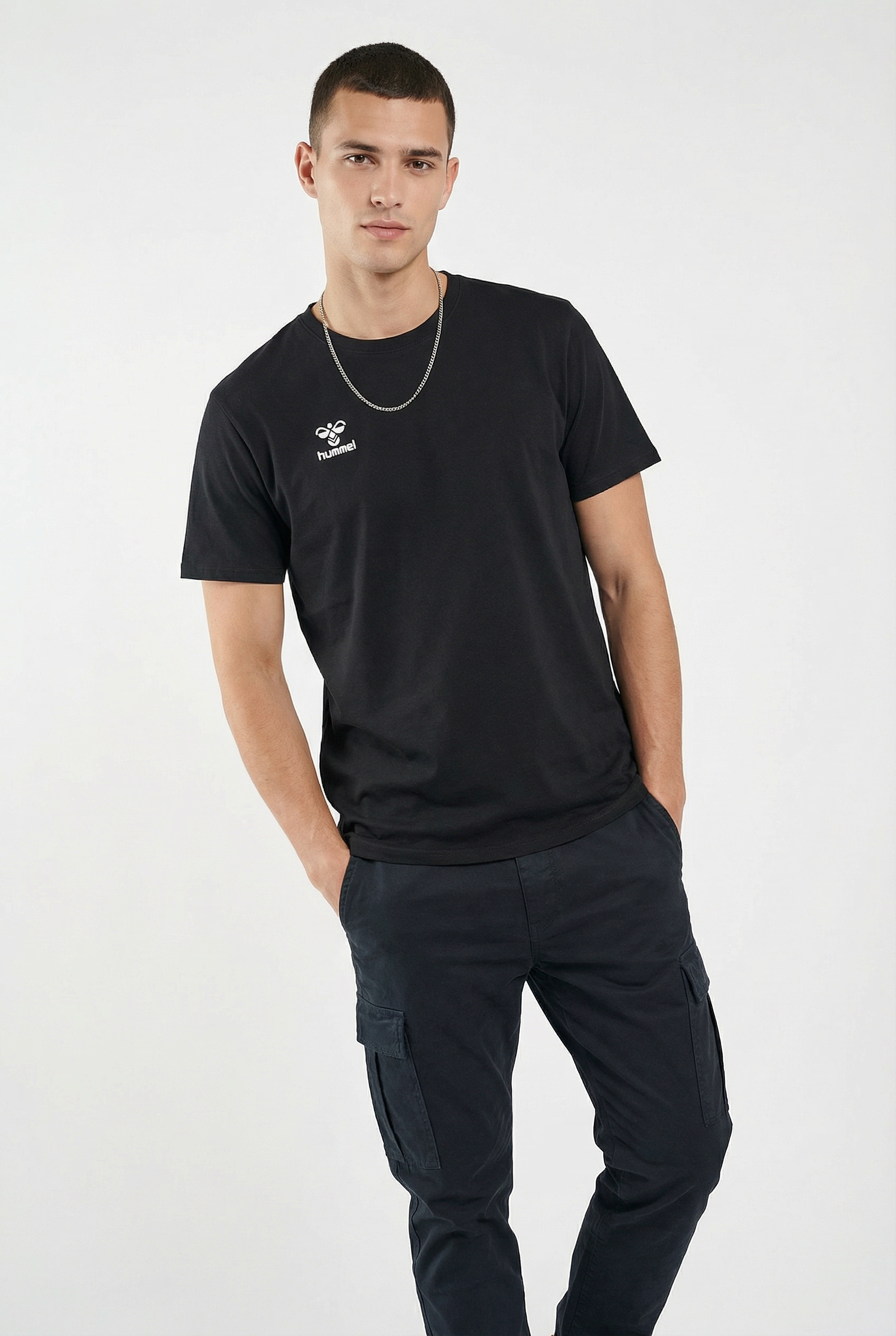 hummel T-Shirt "hmlGO 2.0 T-SHIRT S/S" mit Rundhalsausschnitt, aus Stretch-Jersey, gerader Abschluss