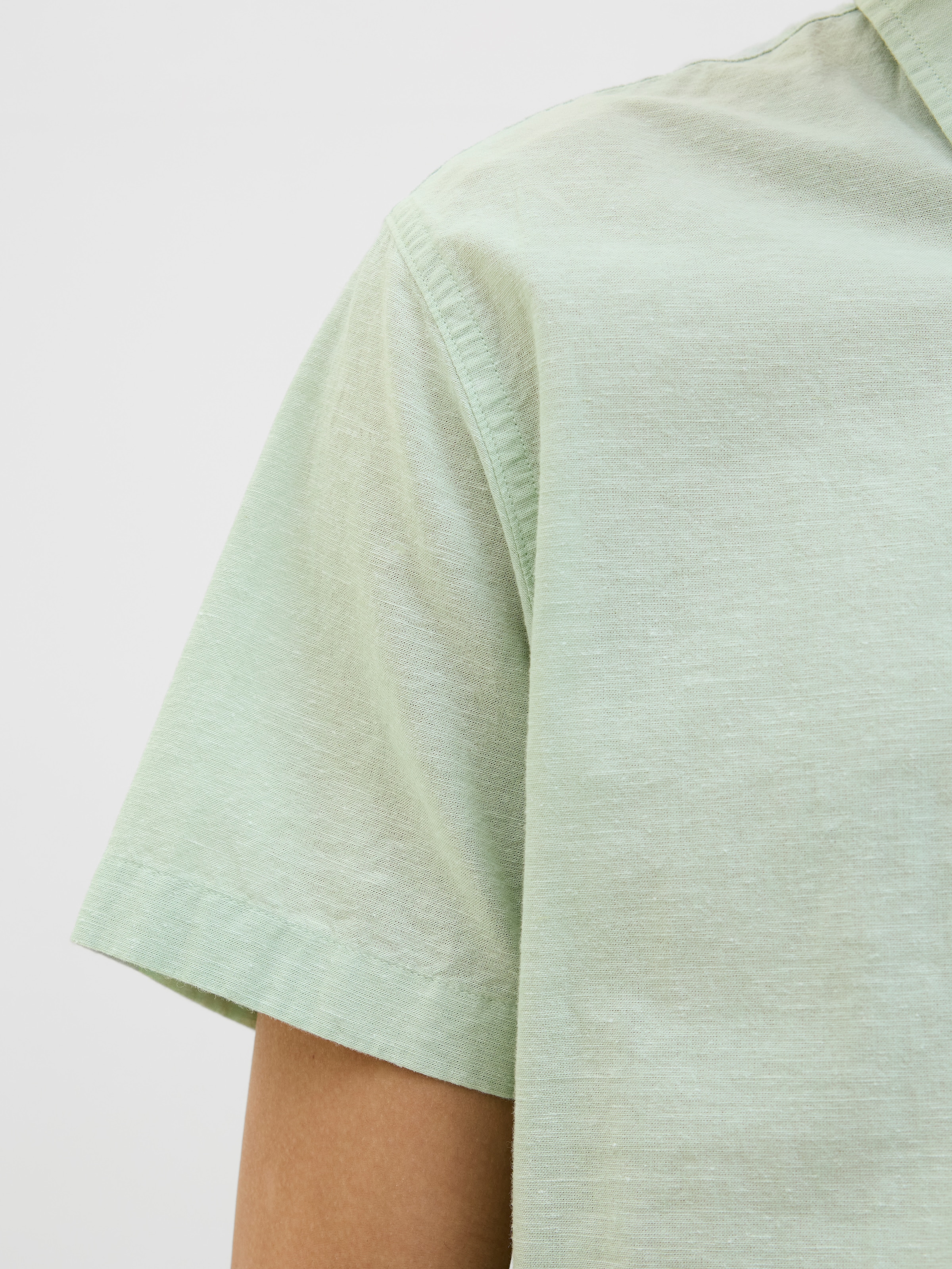 Jack & Jones Kurzarmhemd »JJEBREEZE SHIRT SS SN«, mit Hemdkragen