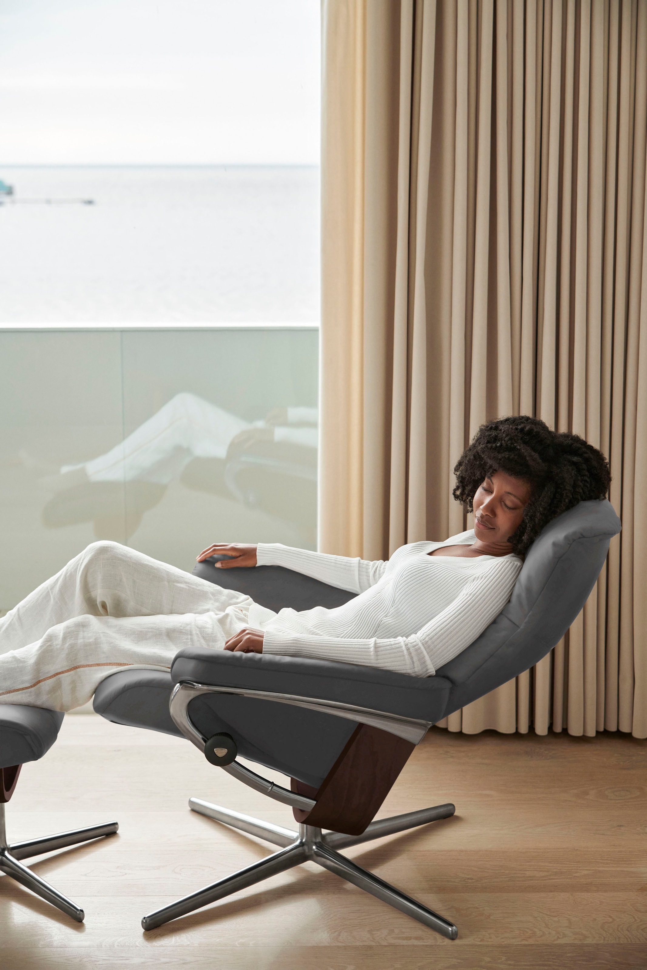 Stressless® Fußhocker »Mayfair«, mit Cross Base, Größe S, M & L, Holzakzent Braun