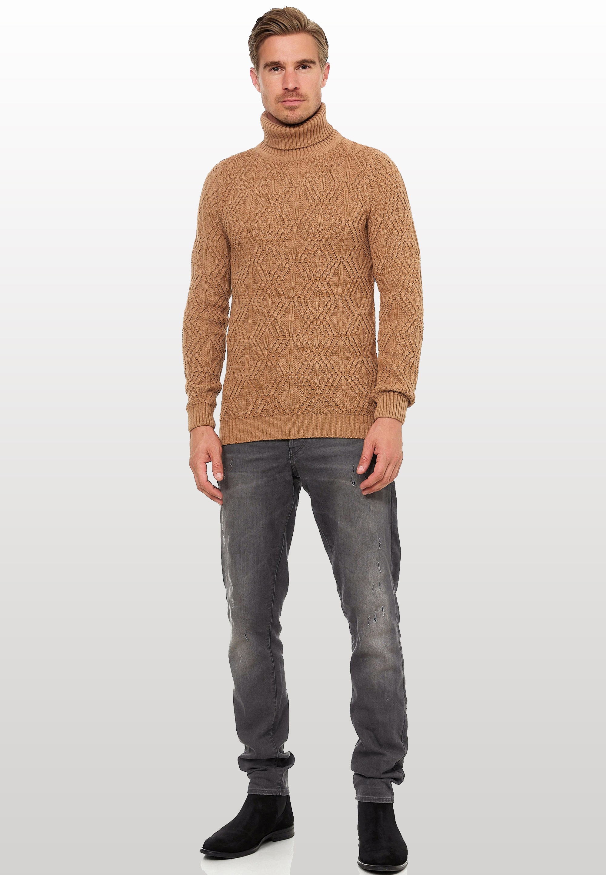 Rusty Neal Rollkragenpullover, in modischem Design