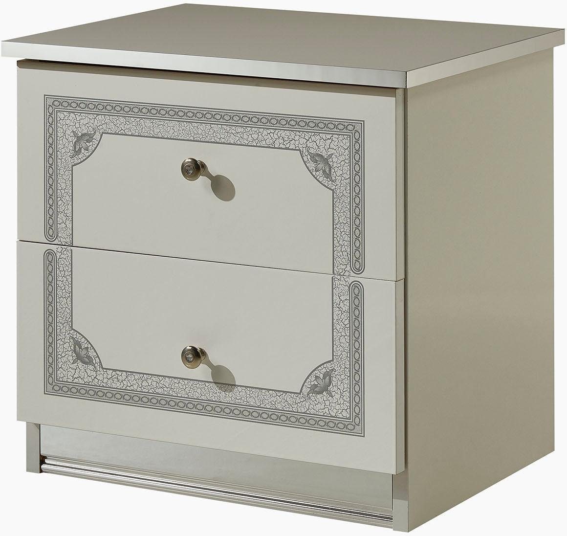 INOSIGN Schlafzimmer-Set »Greta, aus FSC-zertifiziertem Holzwerkstoff, Hochglanzoberfläche«, (4 tlg., aus 1 Kleiderschrank, 1 Bett (180x200cm) und 2 Nachtkommoden), im italienischen Barock- KLassik-Stil mit opulenten Verzierungen