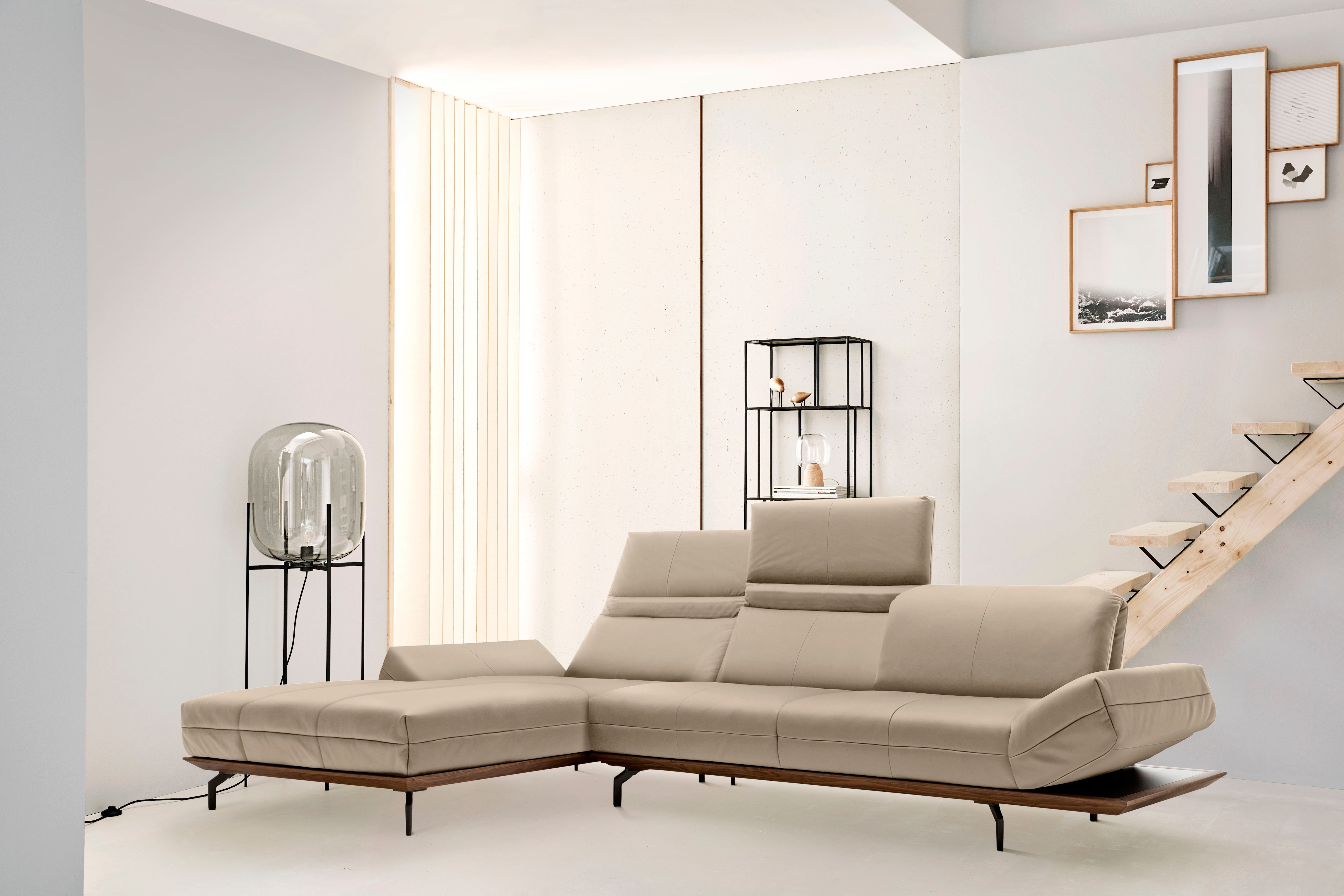 Creation BY ROLF BENZ Ecksofa "CR.420, Designecksofa, L-Form" in 2 Qualitäten, Holzrahmen in Eiche Natur oder Nußbaum, Breite 293 cm