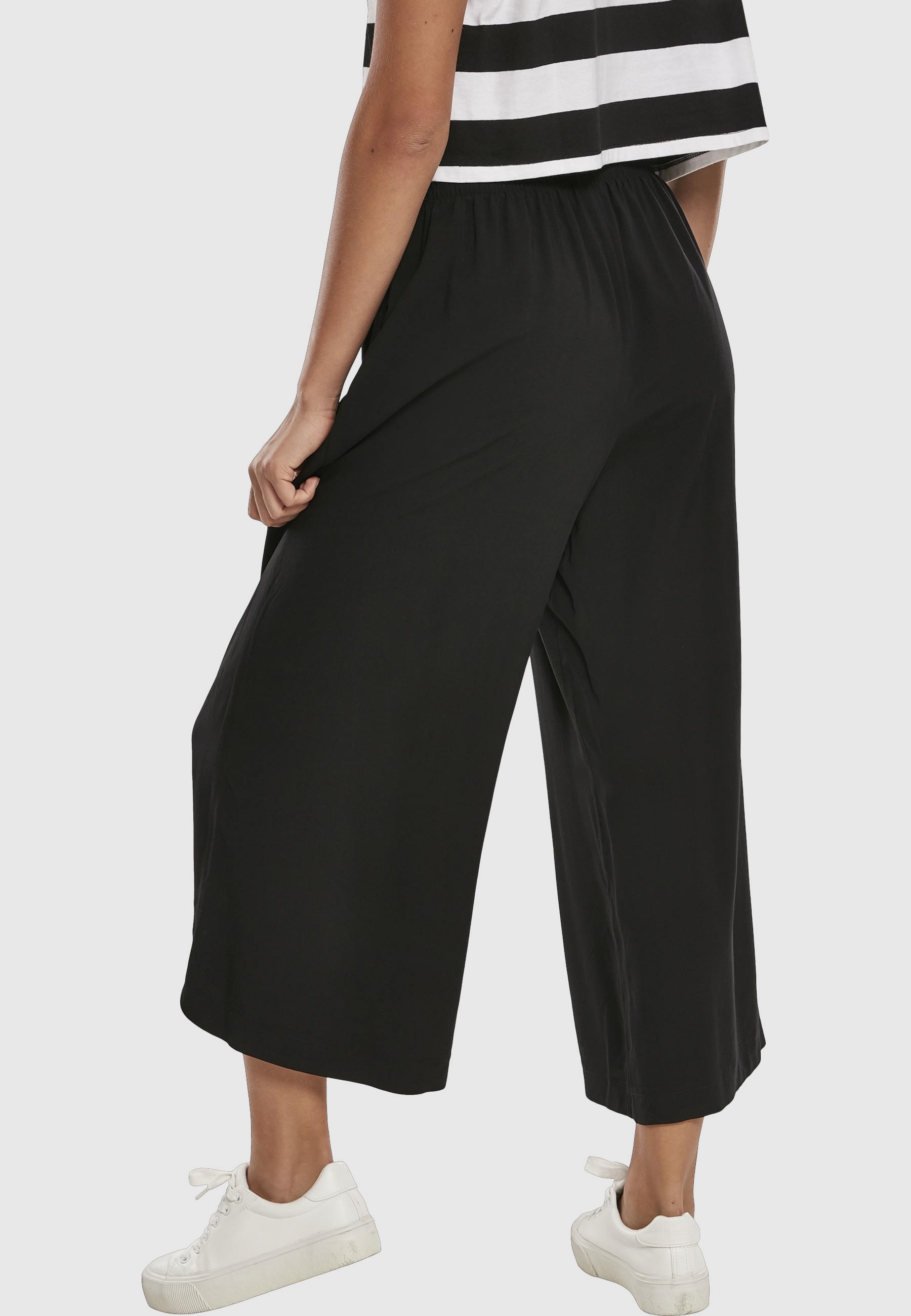 URBAN CLASSICS Culotte »Urban Classics Damen Ladies Wide Viscose Culotte«