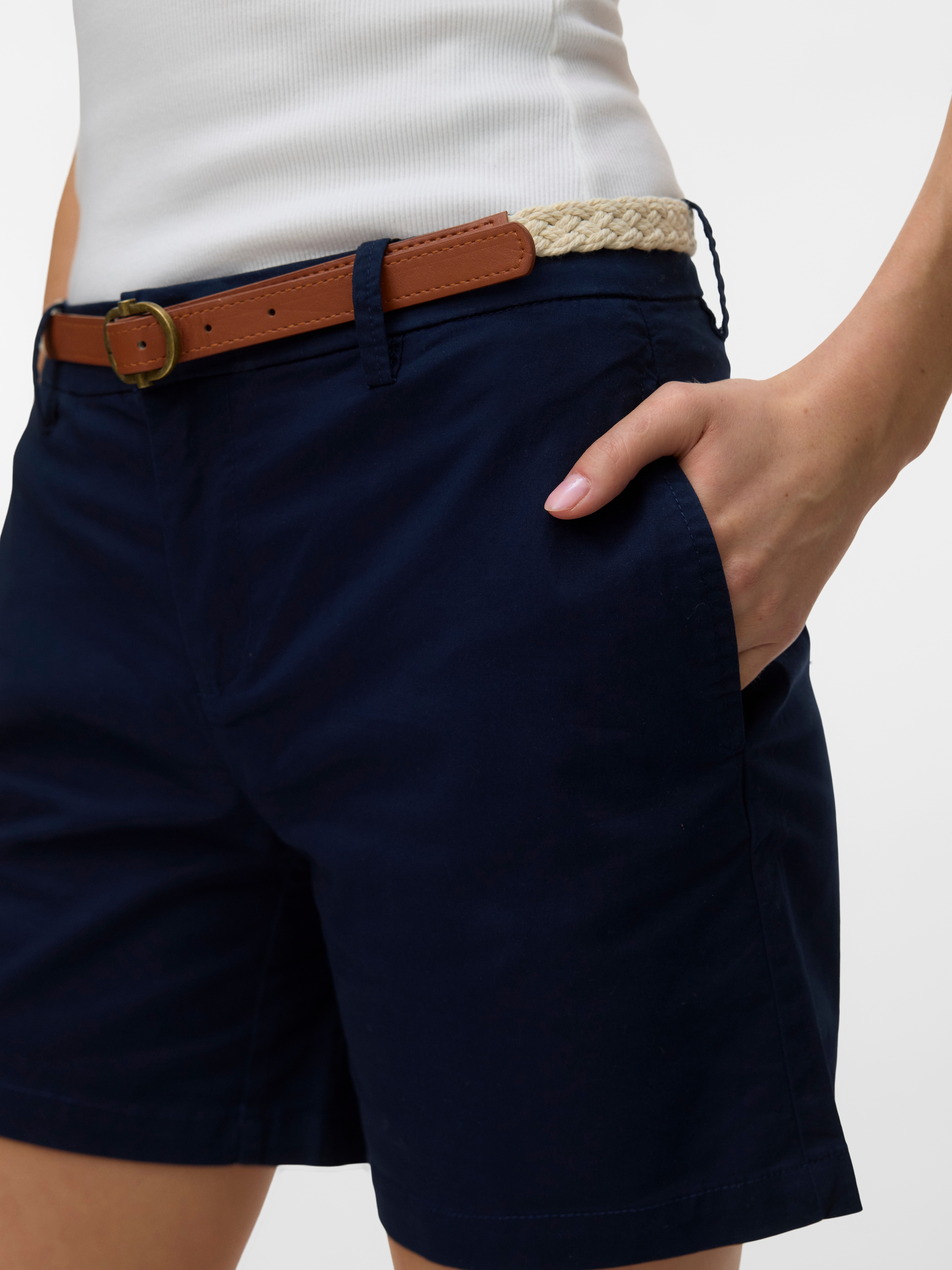 Vero Moda Chinoshorts »VMFIEBY MW TAPERED CHINO SHORT SHORTS«  Baumwollmischung