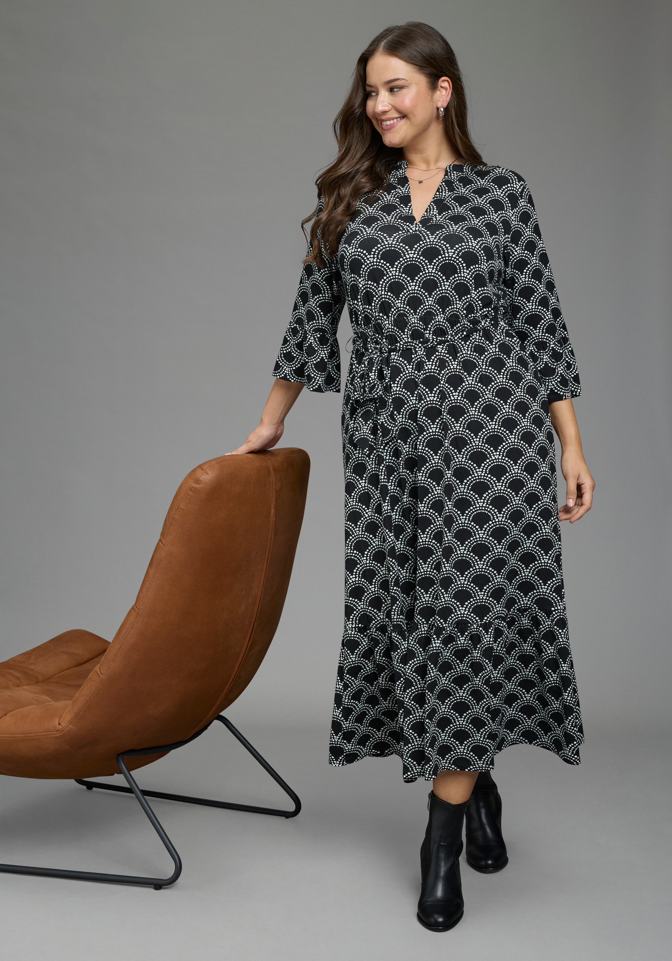 Laura Scott CURVE Maxikleid »Große Größen« Maxikleid knöchellang, aus elastischer Viskosemischung