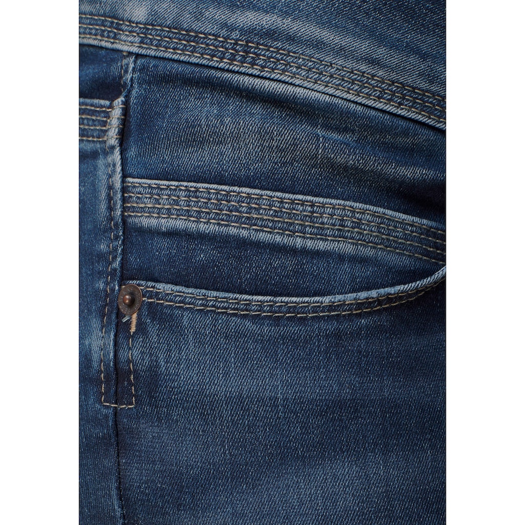 Pepe Jeans Regular-fit-Jeans »VENUS«, mit Badge