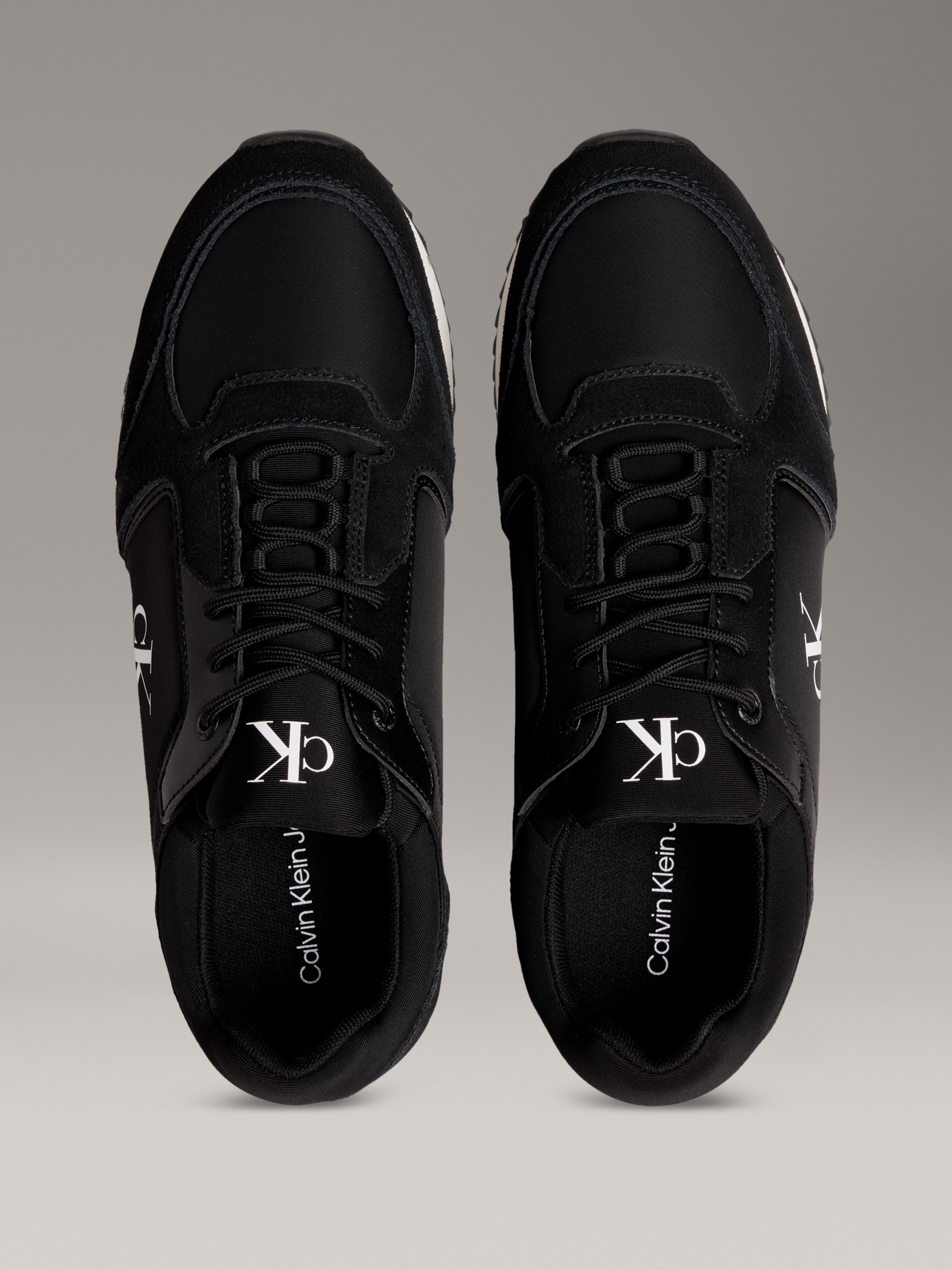 Calvin Klein Jeans Slip-On Sneaker »RETRO RUNNER SOCK LACE UP NY-SU«, Halbschuh, Freizeitsneaker mit CK-Logo und aufgesetzter Schnürung