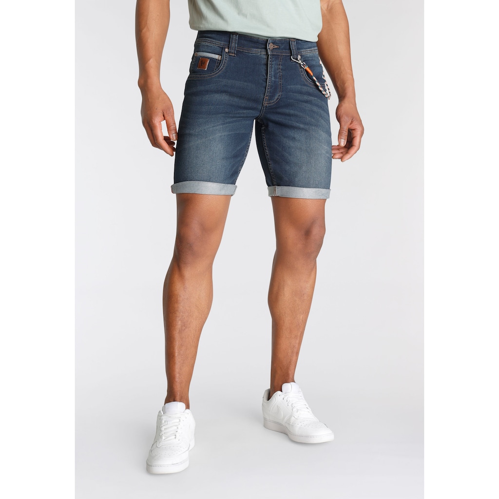 Bruno Banani Jeansshorts, (Set, 2 tlg., mit Band), mit abnehmbarer Hosenkette