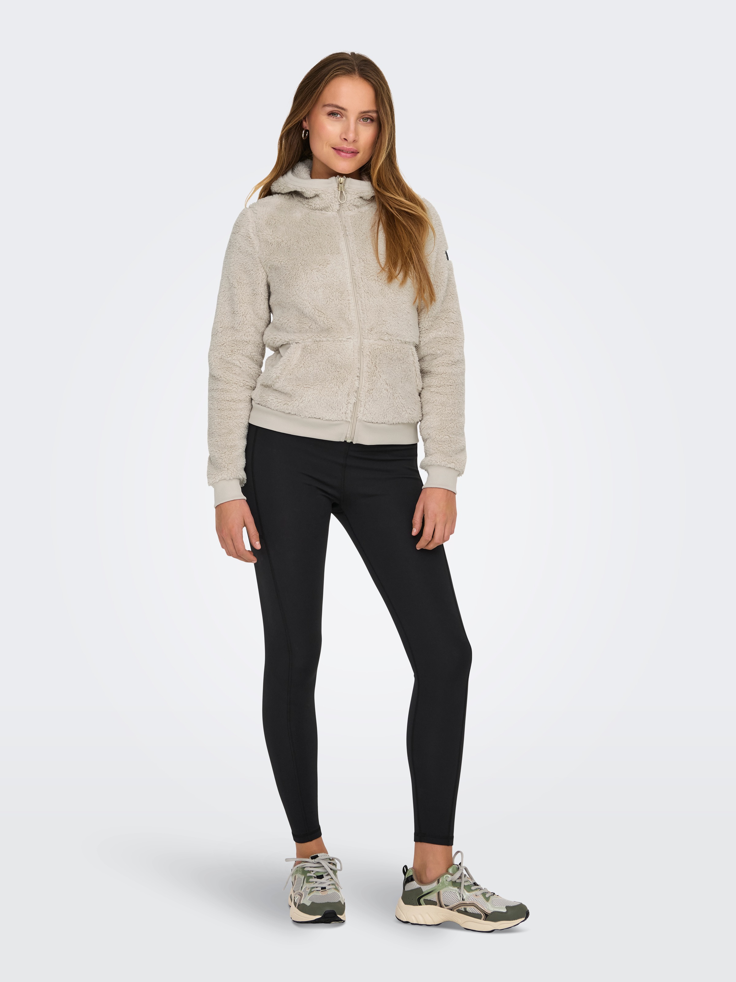 ONLY Play Kapuzenplüschjacke »ONPFLUFFY HOOD FZ LS JCK NOOS« mit Kapuze Kunstfaser