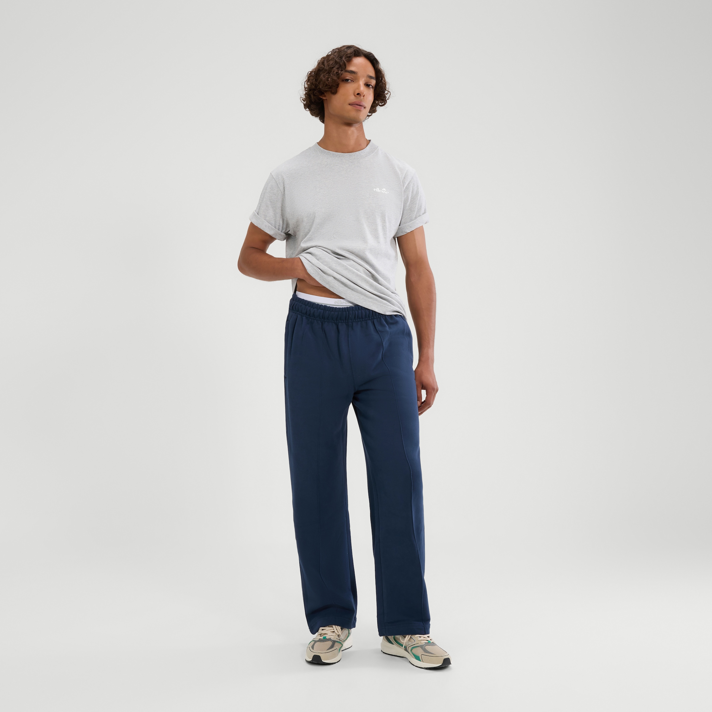 Ellesse T-Shirt »ACCIANO T-SHIRT« Kurzarm, mit Rundhalsausschnitt, ohne Verschluss, aus Baumwolle