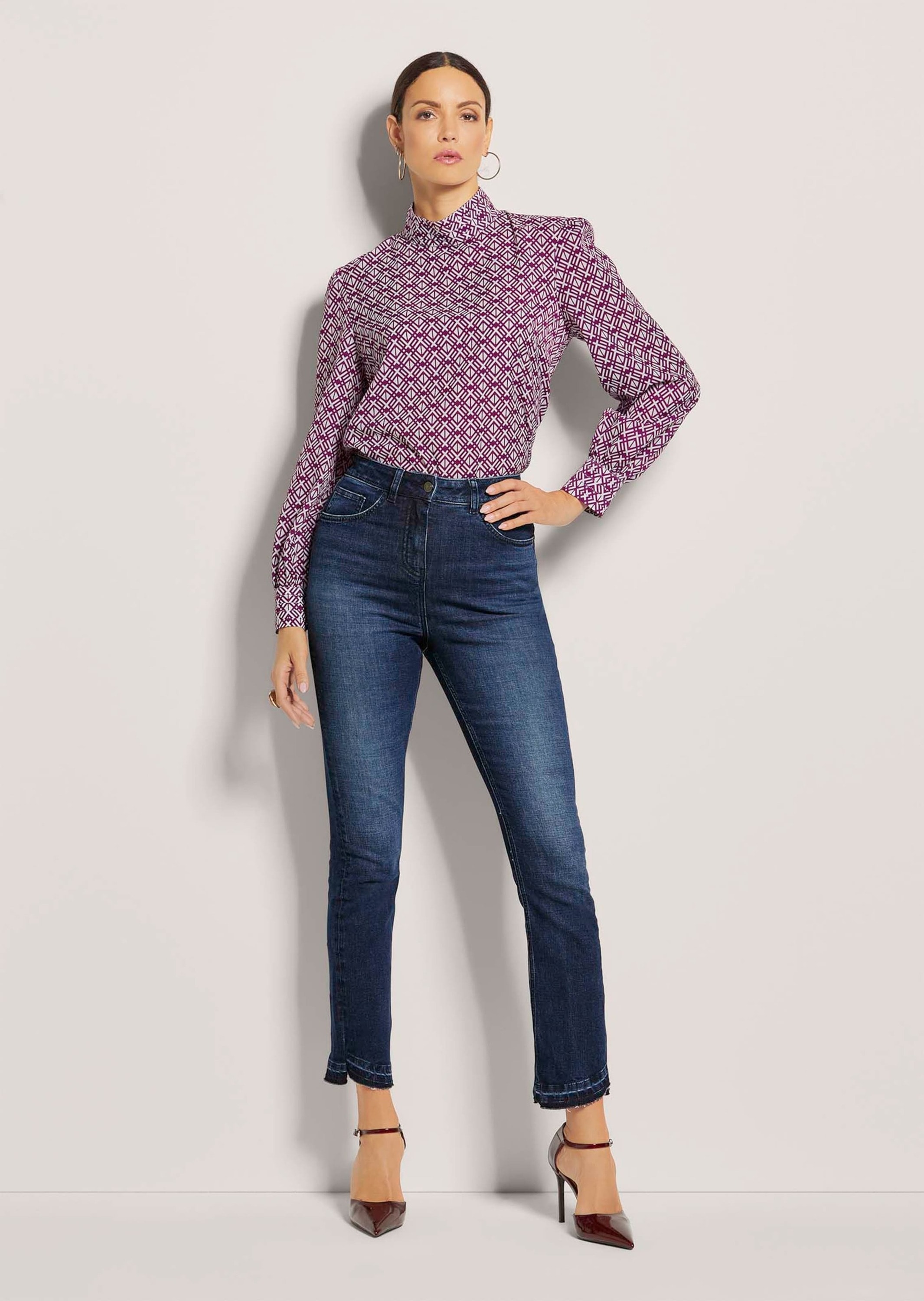 MADELEINE Regular-fit-Jeans »Jeans Five-Pocket-Hose mit schrägem Beinsaum«
