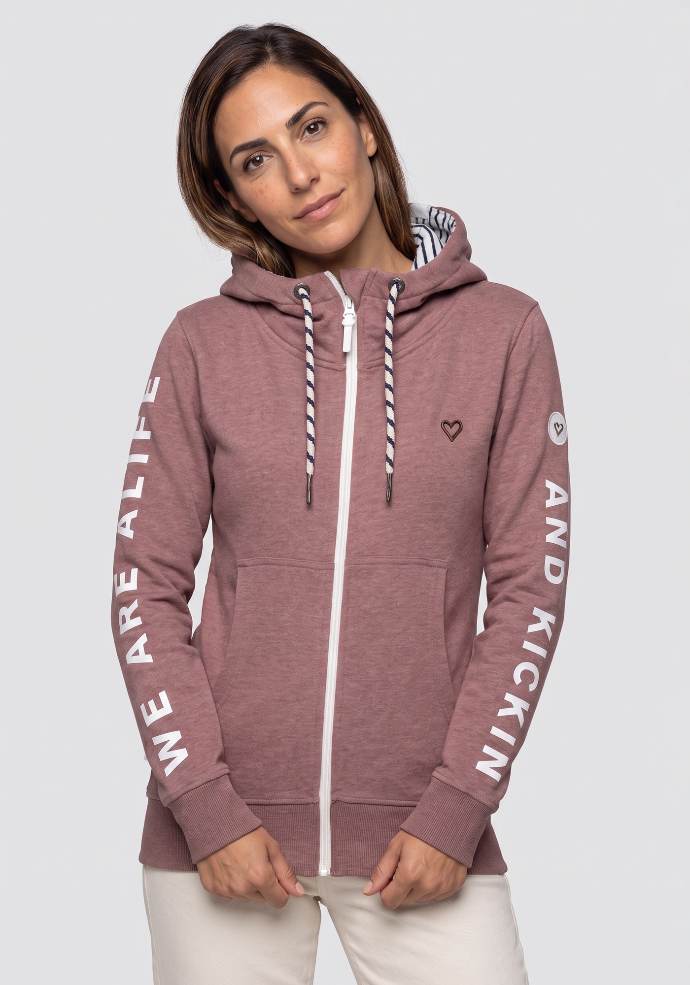 Alife & Kickin "JessyAK A" leichte Kapuzensweatjackemit Logo-Schriftzug auf den Ärmeln