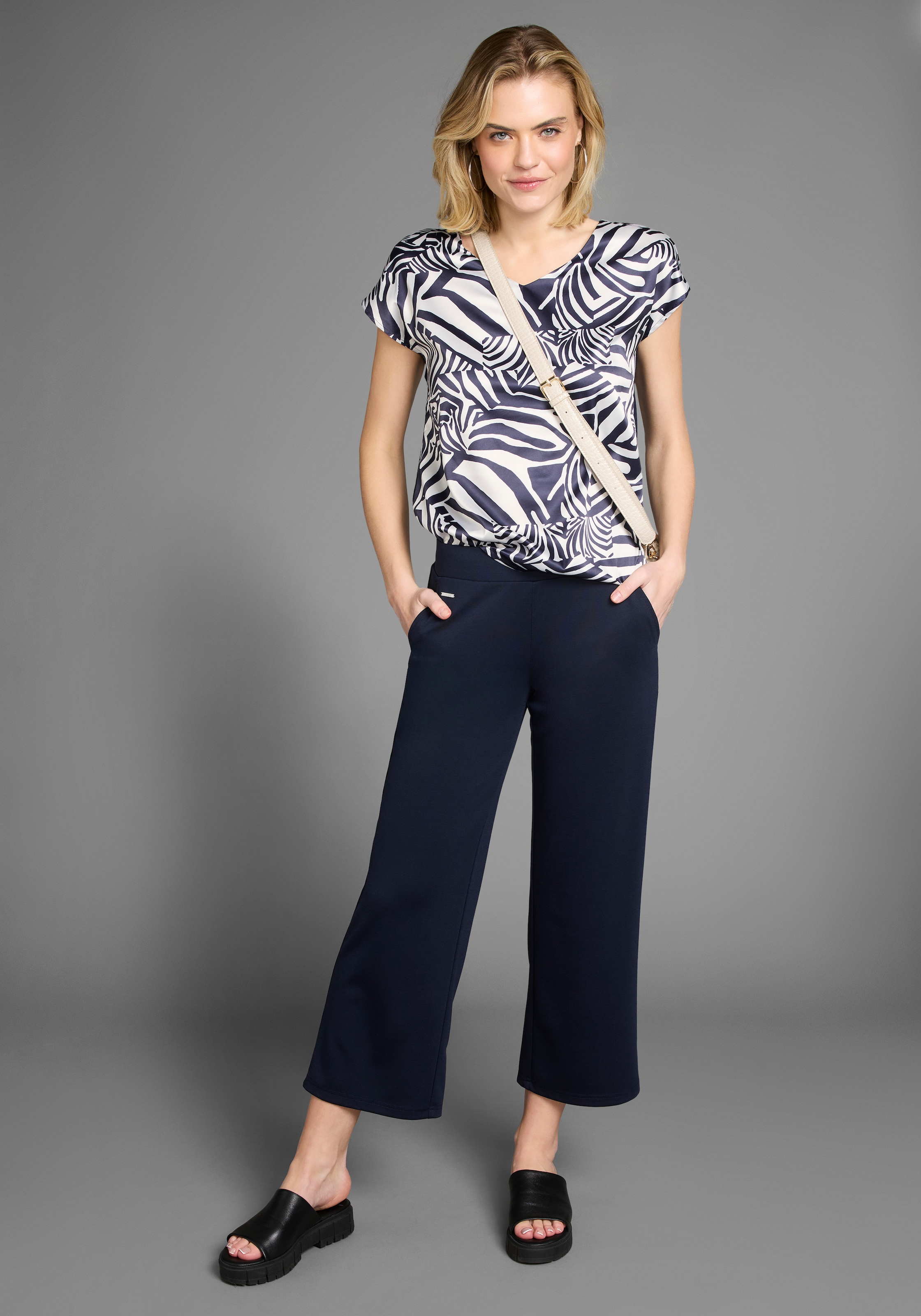 Laura Scott Shirtbluse, in Shirt-Optik, vorne leichtglänzender Satin - NEUE KOLLEKTION