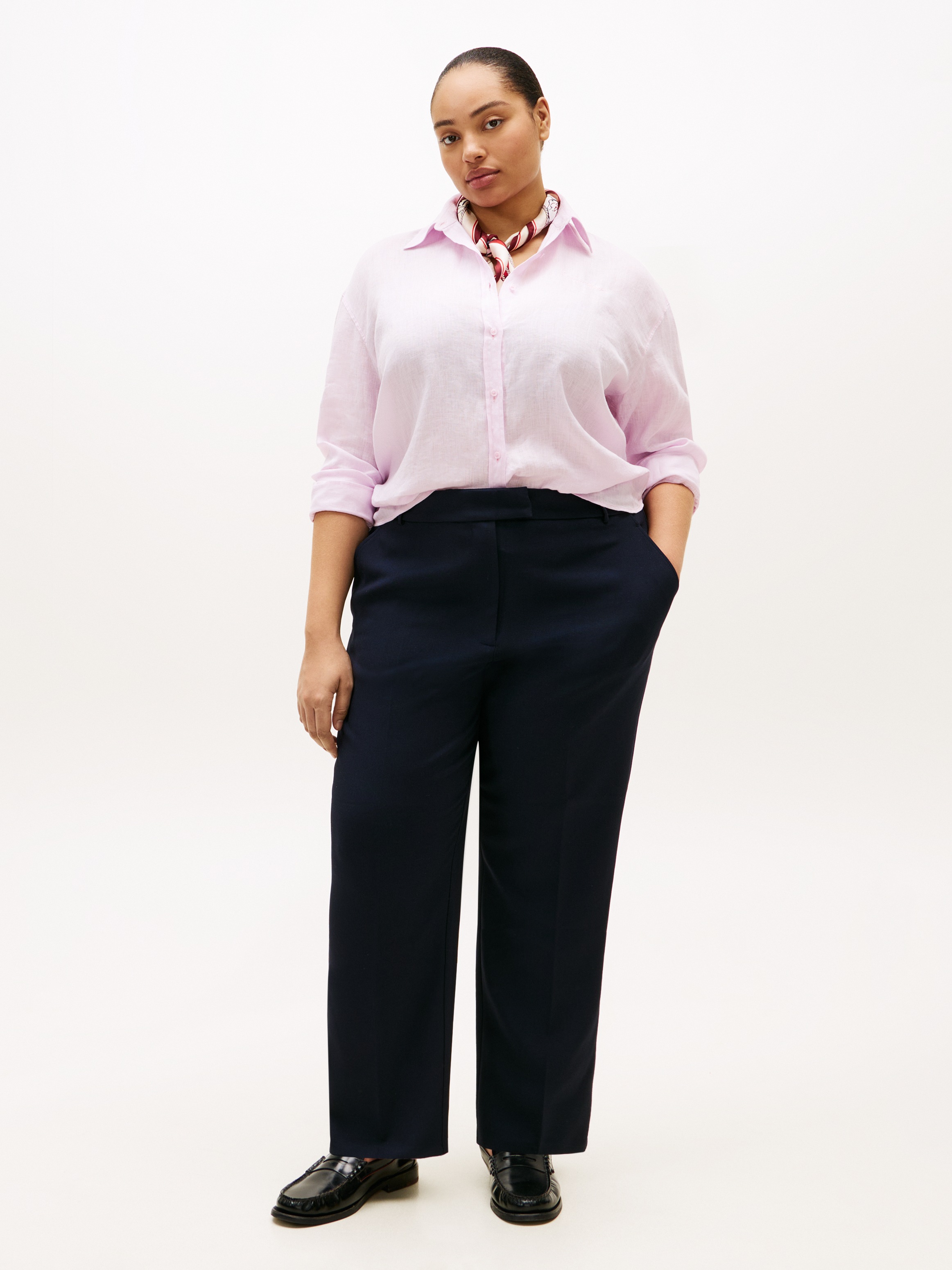 Tommy Hilfiger Curve Langarmbluse »CRV ESS LINEN ROUND HEM SHIRT« in großen Größen