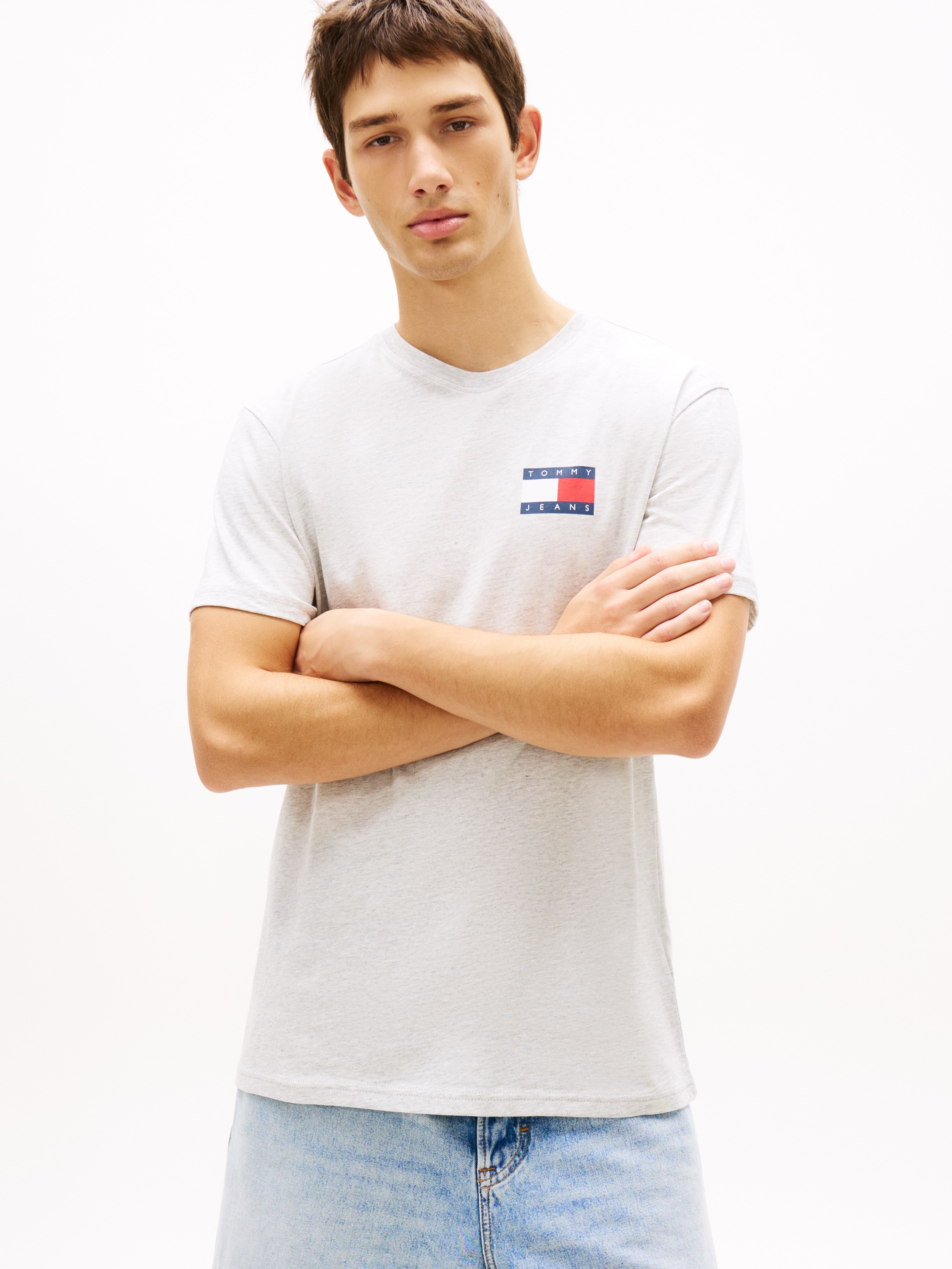 Tommy Jeans T-Shirt "TJM SLIM ESSENTIAL FLAG TEE EXT" Mit Rundhalsausschnit günstig online kaufen