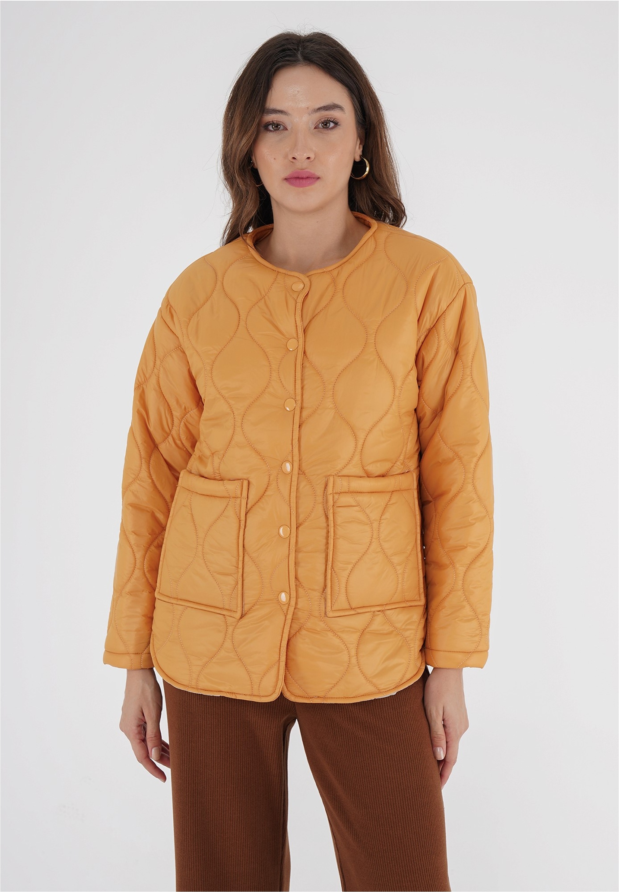 freshlions Steppjacke "Amara" 1 Stk. tlg. mit praktischen Druckknöpfen günstig online kaufen