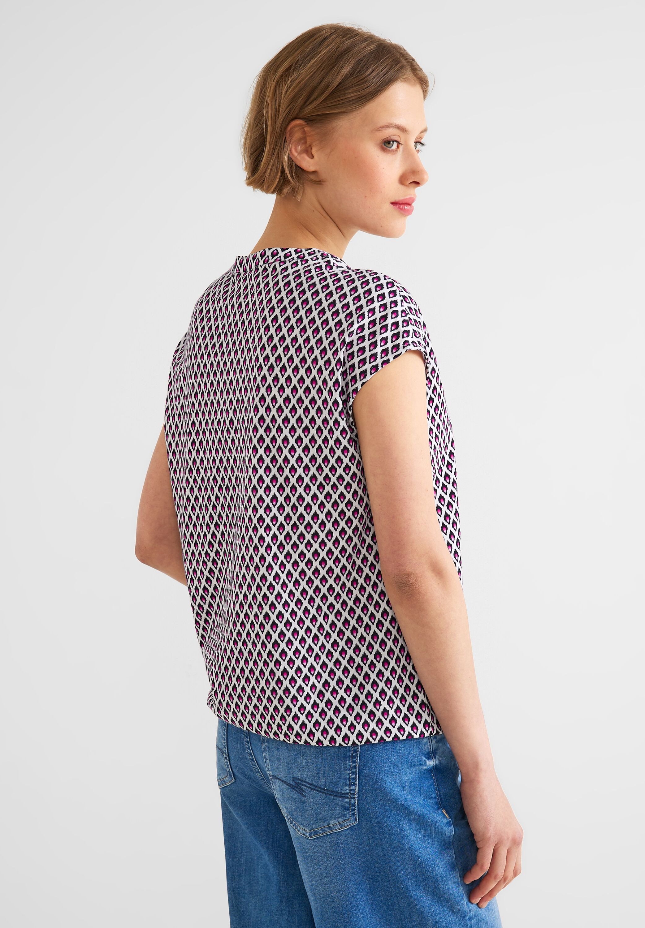 ONE Schultern BAUR mit überschnittenen bestellen STREET | Print-Shirt,