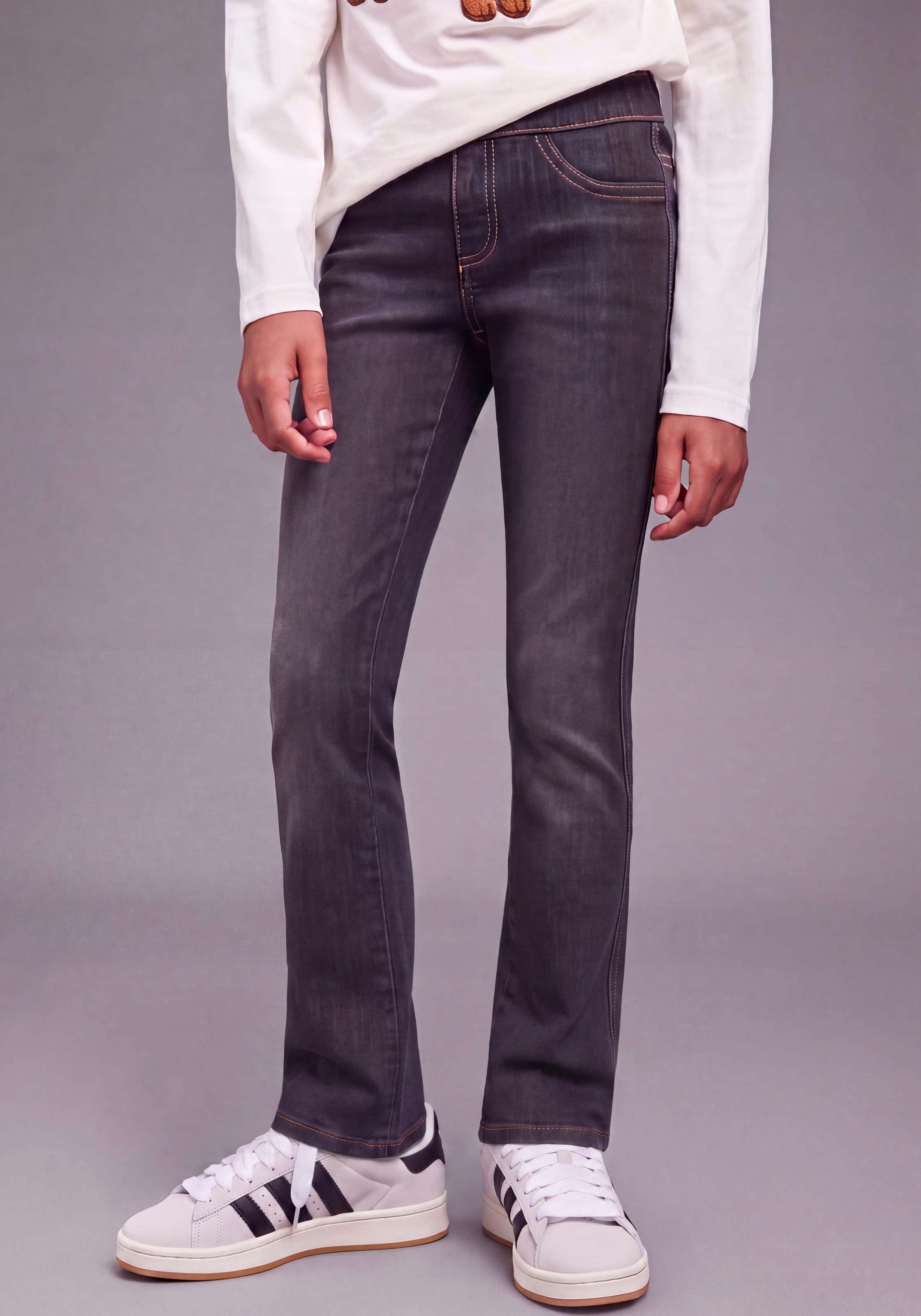 H.I.S Jeansjeggings »H.I.S Jeggings mit leicht ausgestelltem Bein« Jeansjeggings mit aufgesetzten Taschen vorn, eng anliegende Passform