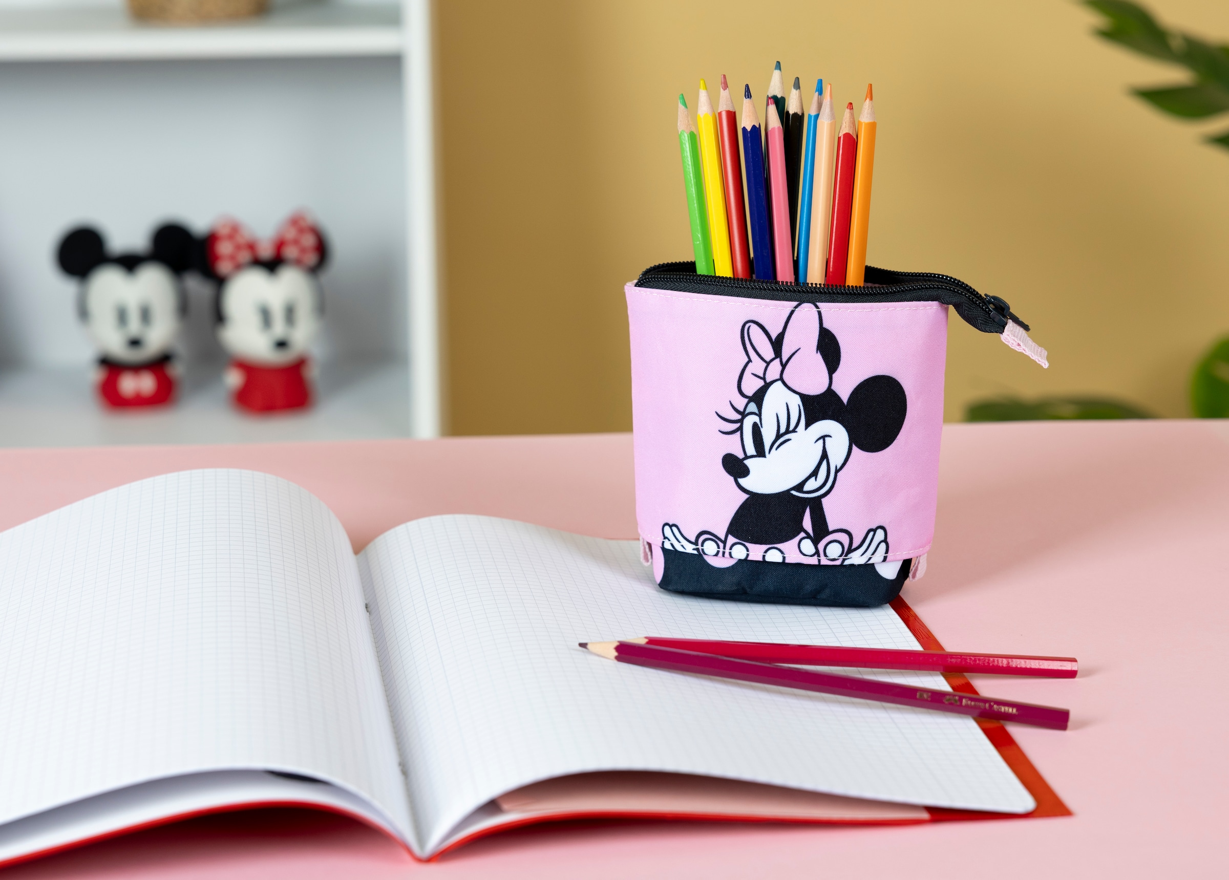 Scooli Kinderrucksack »Minnie Mouse« inkluisve Notizbuch A5 und Mäppchen