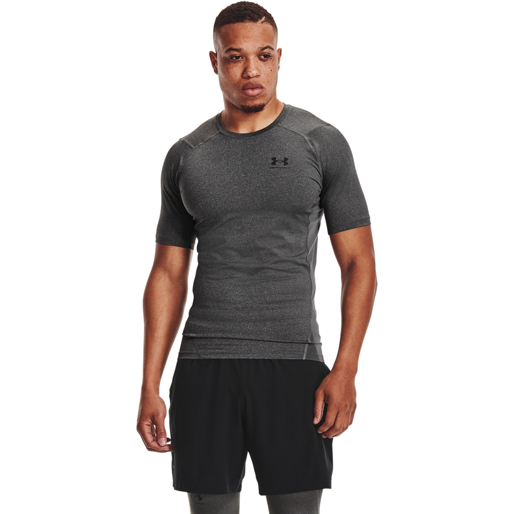 Under Armour Trainingsshirt "UA HG ARMOUR COMP SS" Kurzarm-Design, Rundhalsausschnitt, atmungsaktives Material