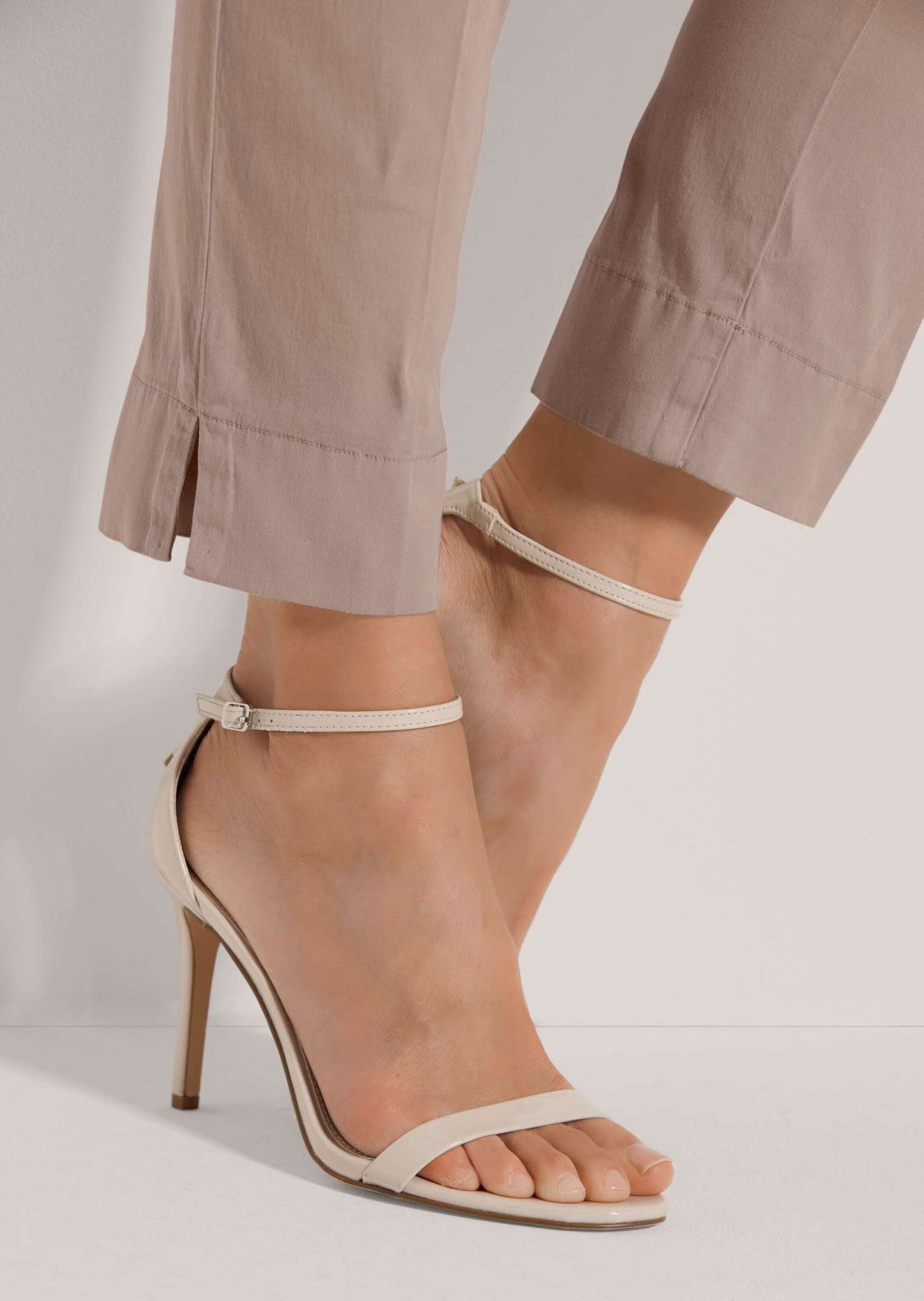 MADELEINE Chinohose »Hose Chino-Hose mit Bügelfalten«