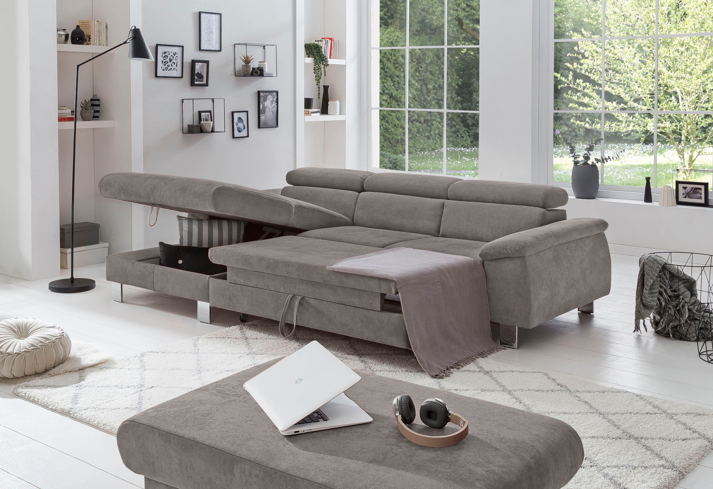 COTTA Ecksofa »Komaris L-Form, B: 244 cm« mit Kopfteilverstellung, optional Bettfunktion, Bettkasten & Licht