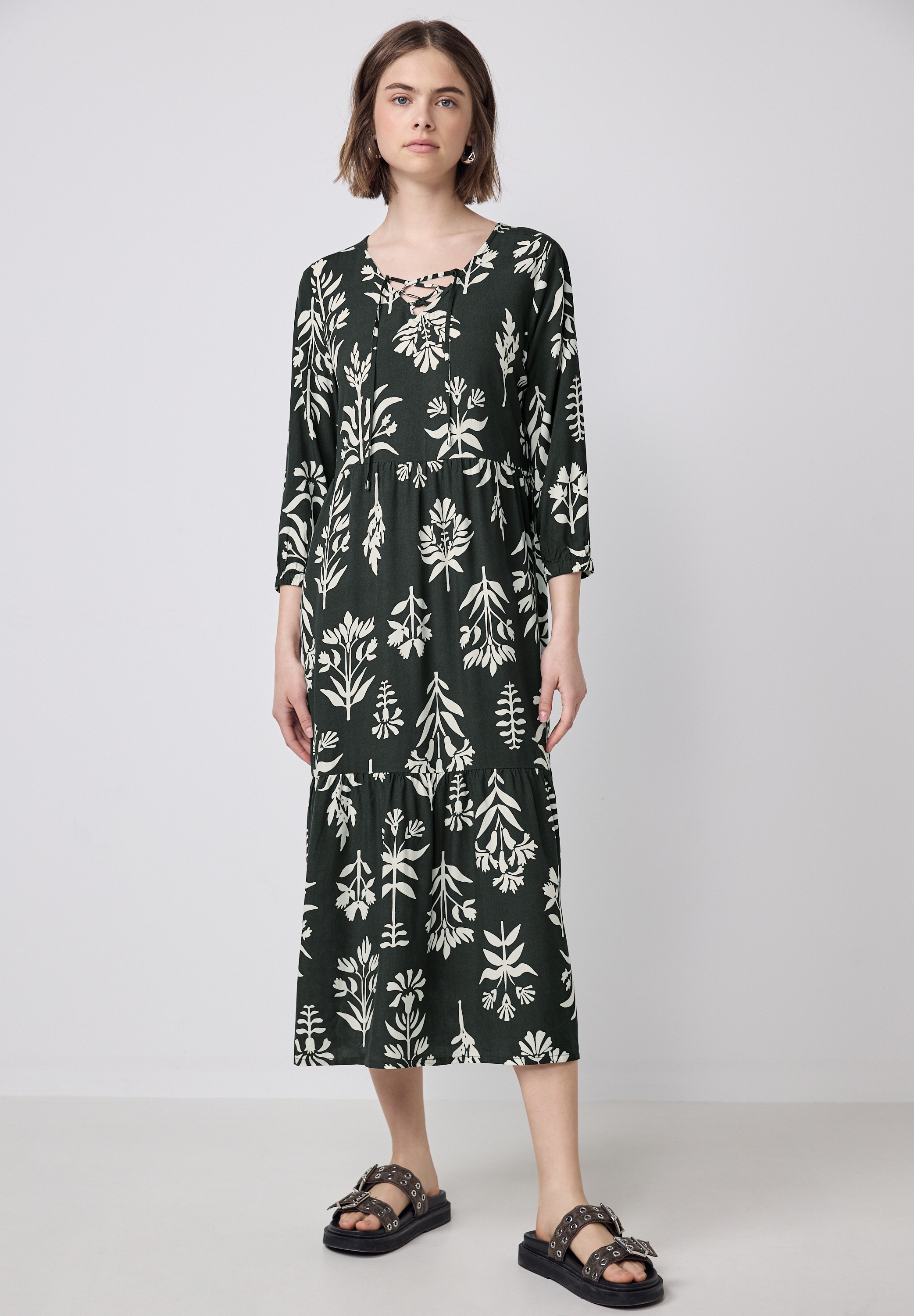 STREET ONE STUDIO Midikleid Ohne Taschen mit allover Blumenprint günstig online kaufen