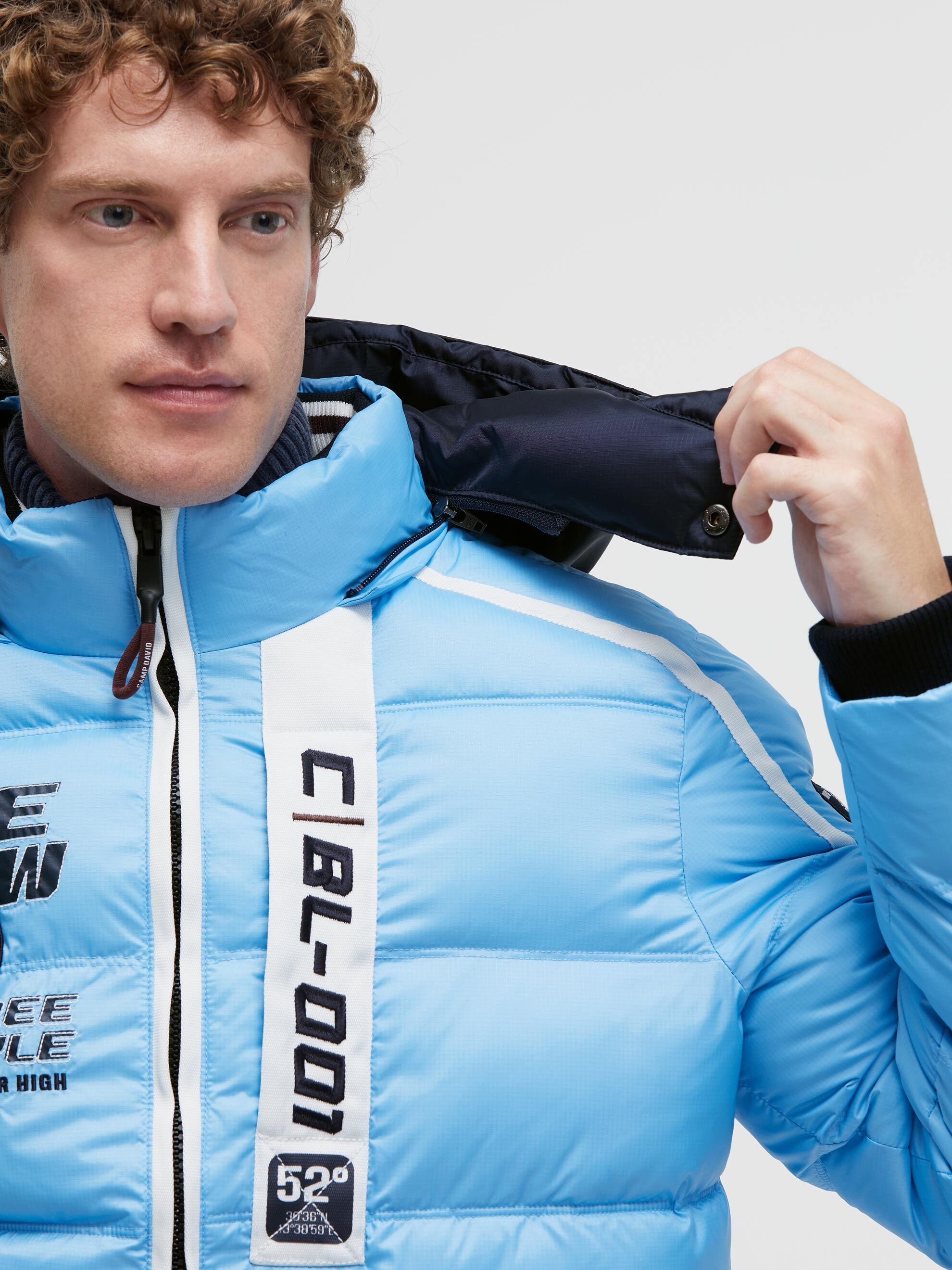CAMP DAVID Winterjacke mit Kapuze mit Reißverschluss an den Einschubtaschen