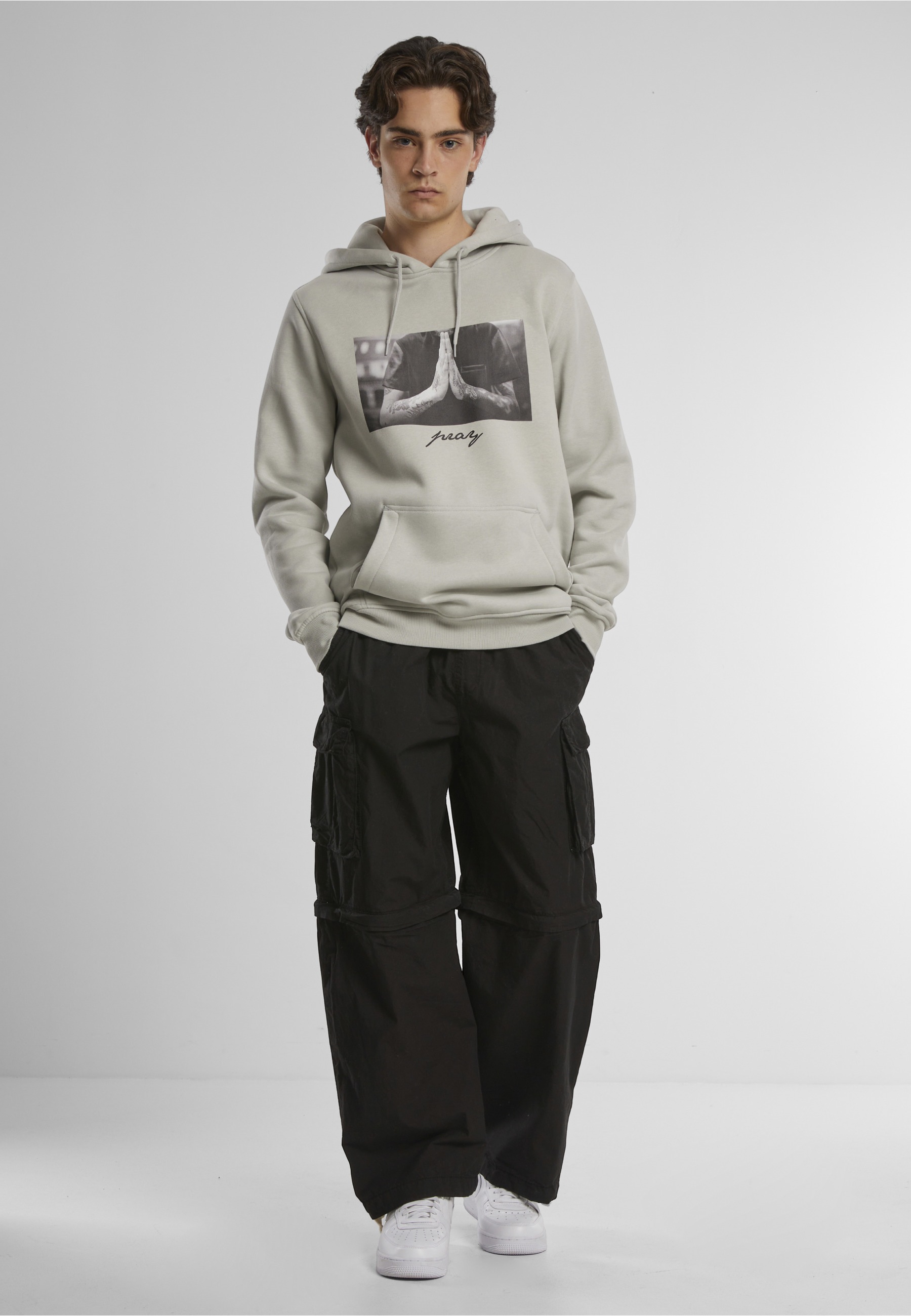 MisterTee Rundhalspullover »MisterTee Herren Pray Hoody« 1 Stk.