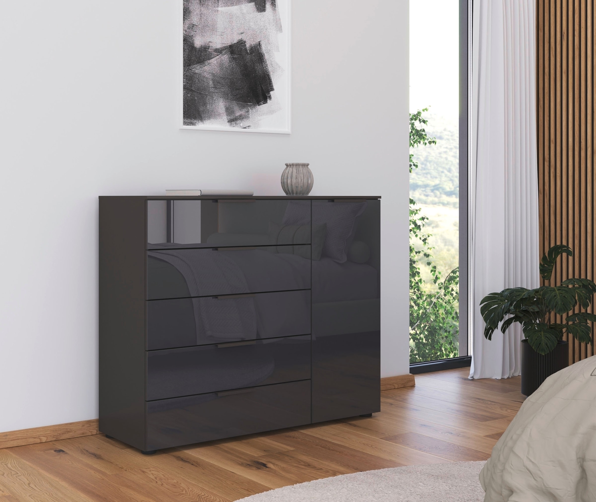 rauch Schubkastenkommode »Kommode Türkommode Sideboard Kombikommode FLIPP mit Glasfront« Breite 120 cm mit 2 Einlegeböden,  1-türig mit 5 Schubladen und Soft-Close-Funktion sowie Glasfront