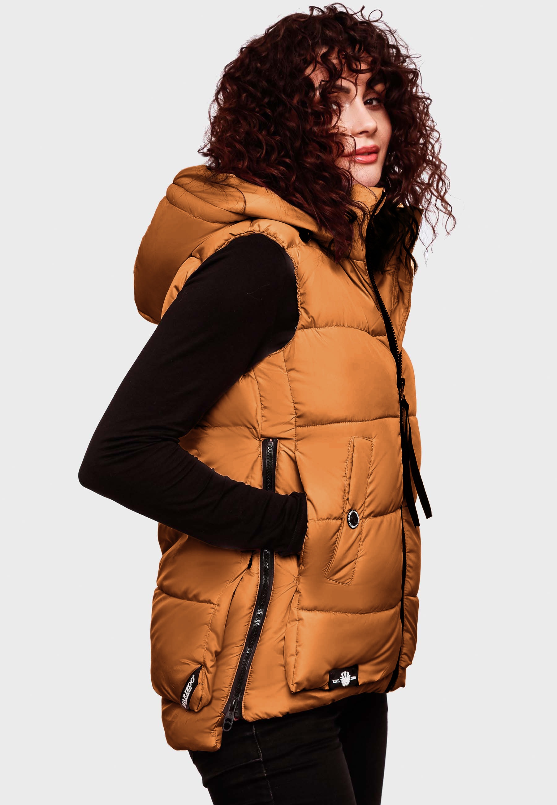 Marikoo Steppweste »Zarinaa«, mit vier seitlichen Taschen