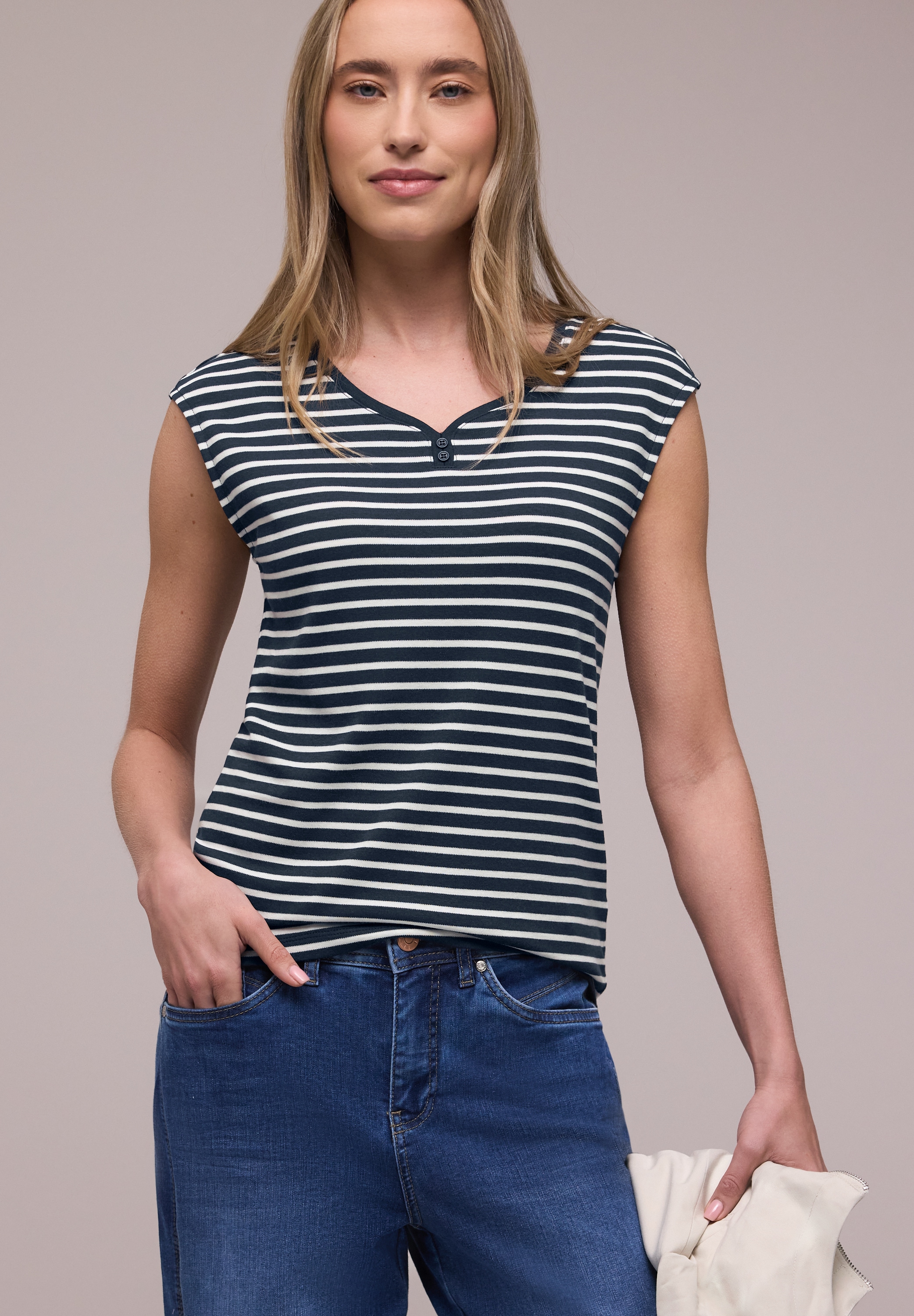 STREET ONE V-Shirt mit abgerundetem V-Ausschnitt günstig online kaufen