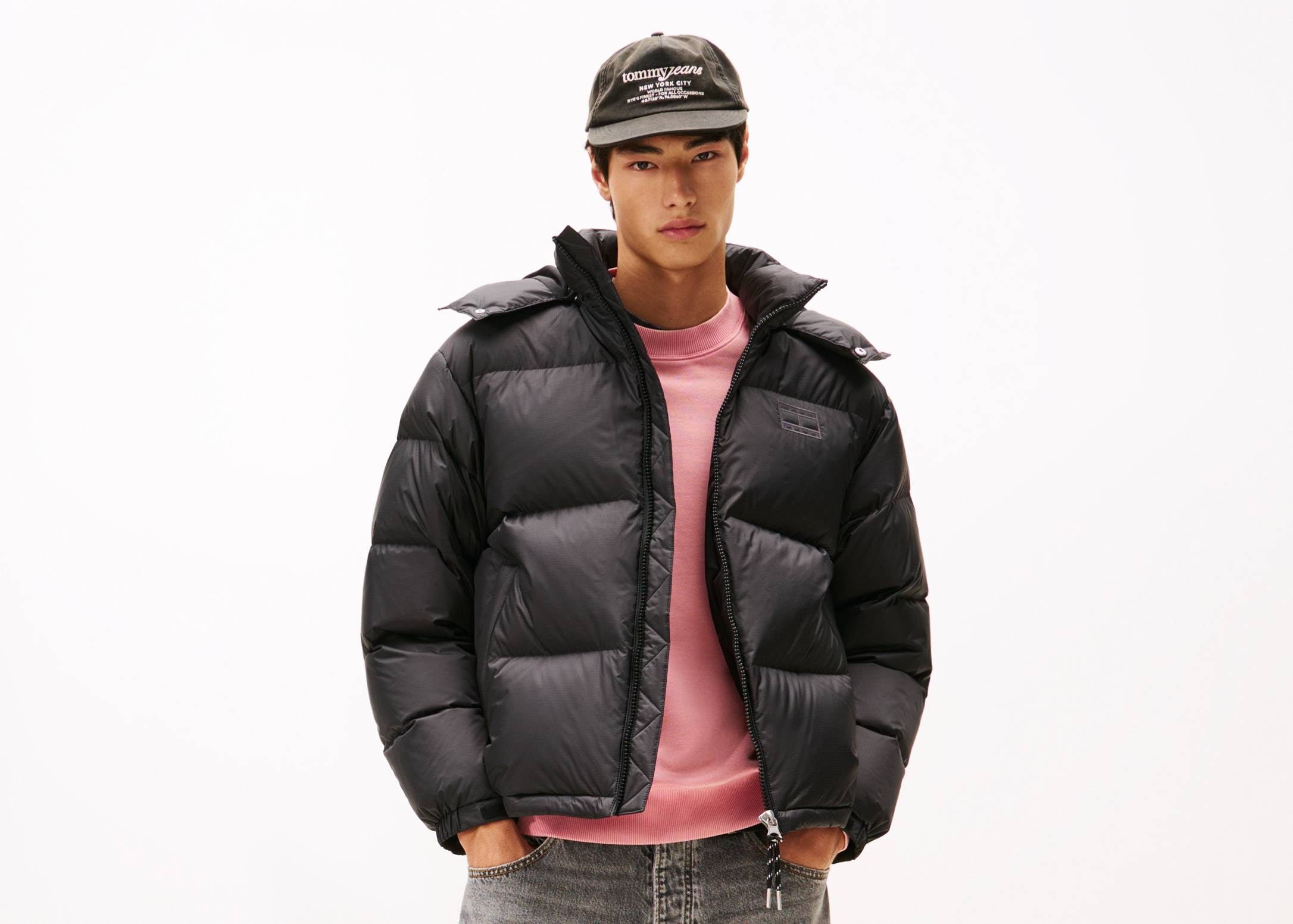 Tommy Jeans Steppjacke "ALASKA DOWN PUFFER" mit Kapuze Übergangsjacke Regul günstig online kaufen