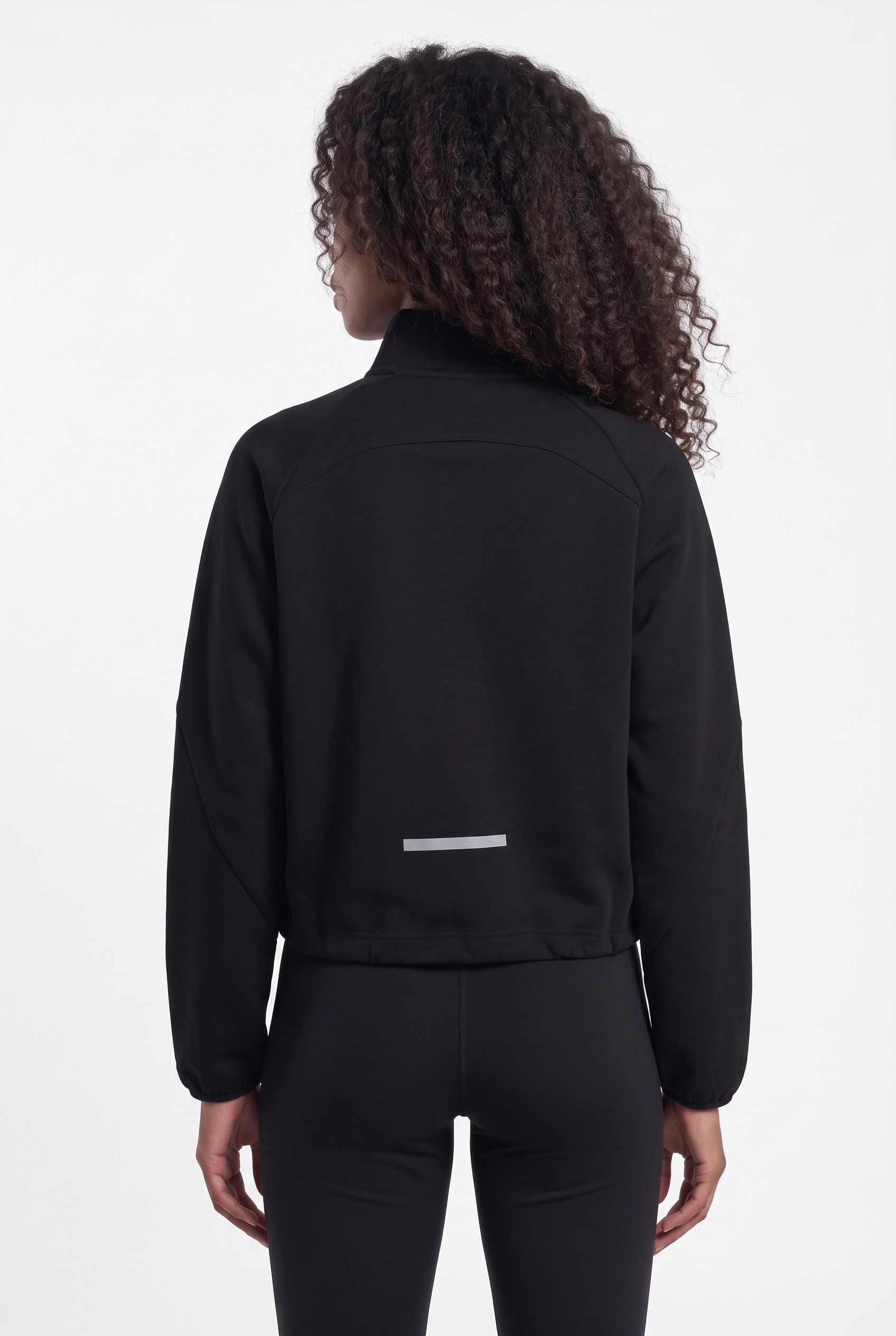 hummel Sweater »HMLTECH FLEECE WOMEN BOXY HALF ZIP«, mit reflektierenden Logodetails, aus Baumwolle, Polyester und Elasthan
