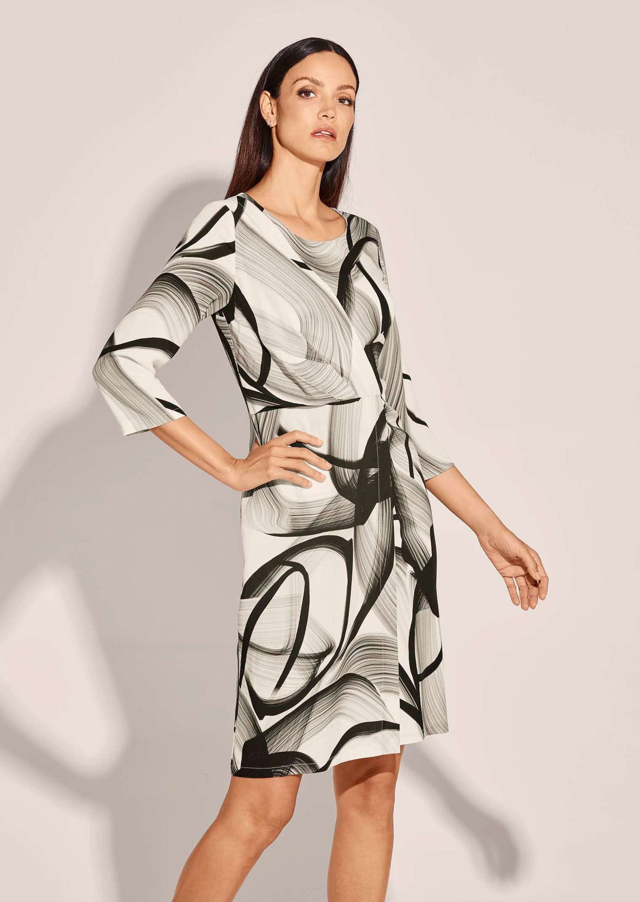 Sommerkleid MADELEINE "Kleid Kleid in raffinierter Wickel-Optik mit Grafikprint", Damen, Gr. 36, N-Gr, weiß (sanftes weiß, multicolor), Obermaterial: 100% Viskose CV., Modern, normal, Kleider Sommerkleid 2