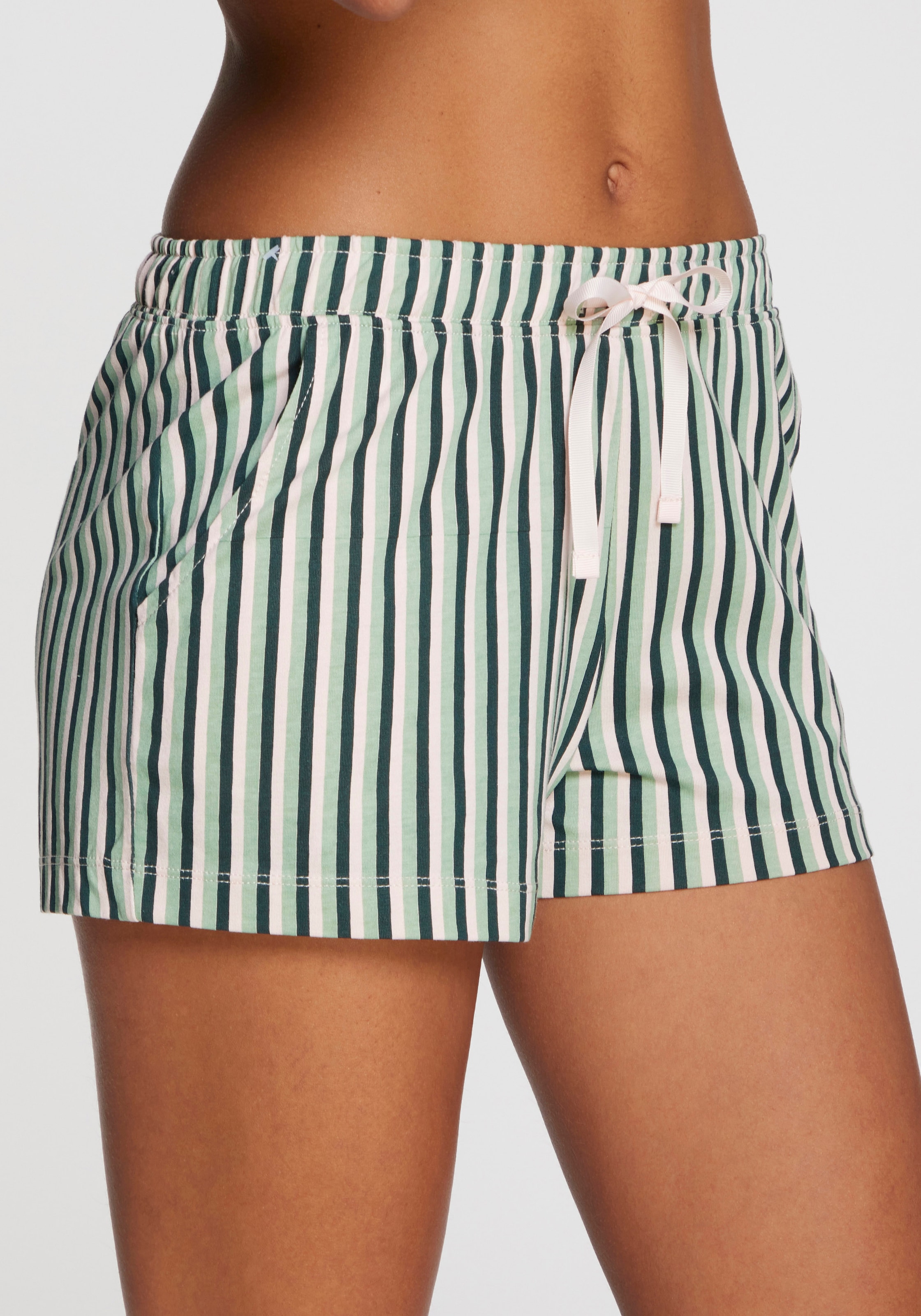 s.Oliver Pyjamashorts, Mit schönem Allovermuster günstig online kaufen