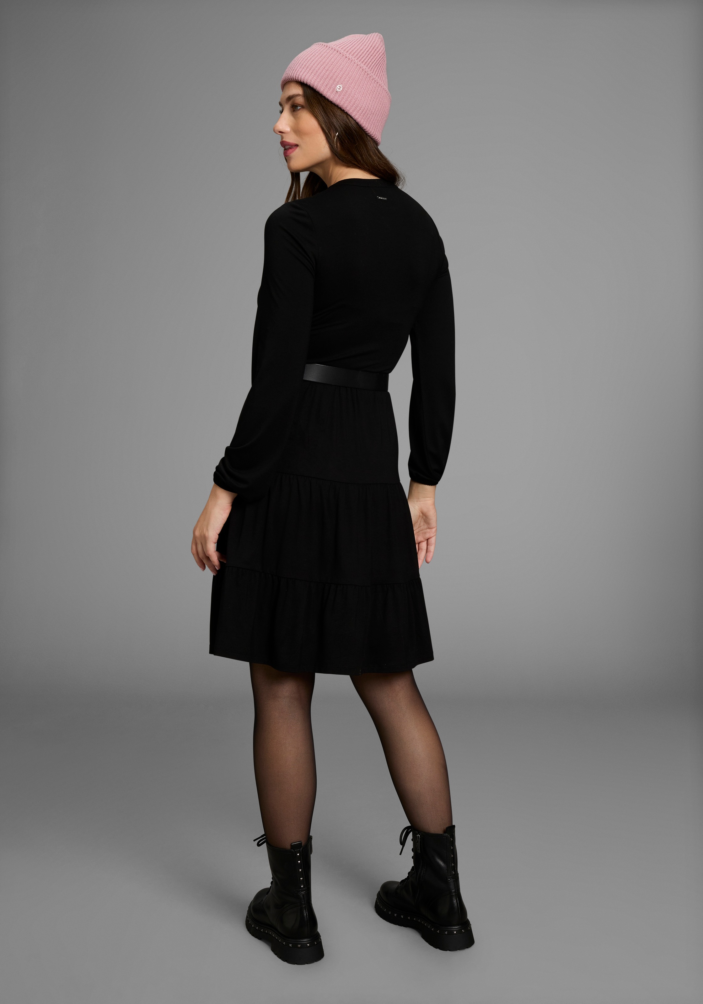 Bruno Banani Jerseykleid Ohne Taschen mit tollem Reißverschluss-Detail günstig online kaufen