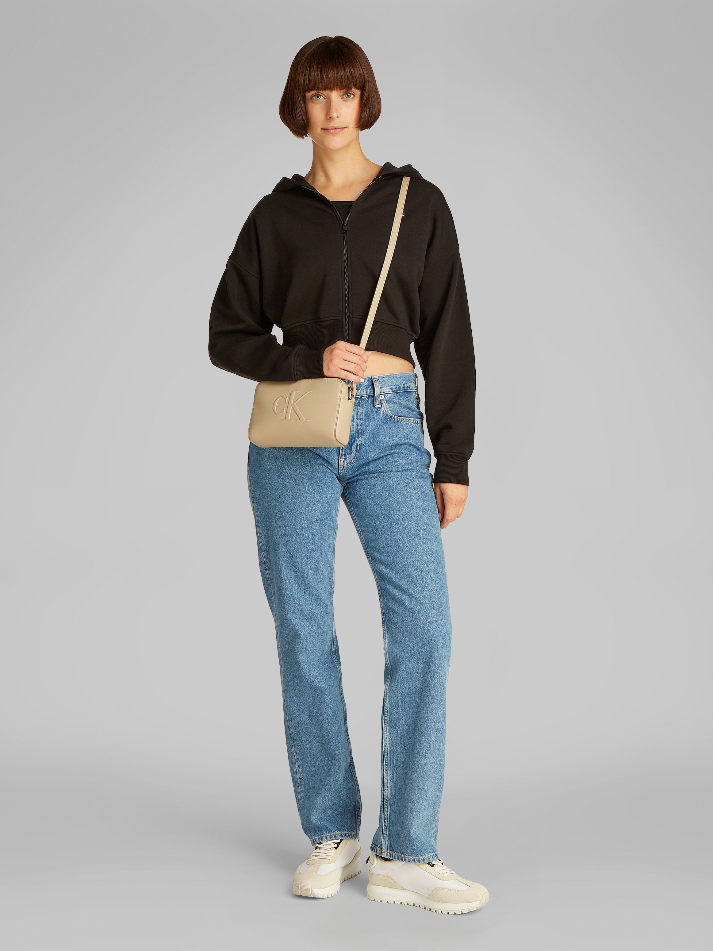 Calvin Klein Jeans Messenger Bag »SCULPTED EW CAMERA BAG20«, kleine Umhängetasche, Schultertasche Damen mit CK-Prägung