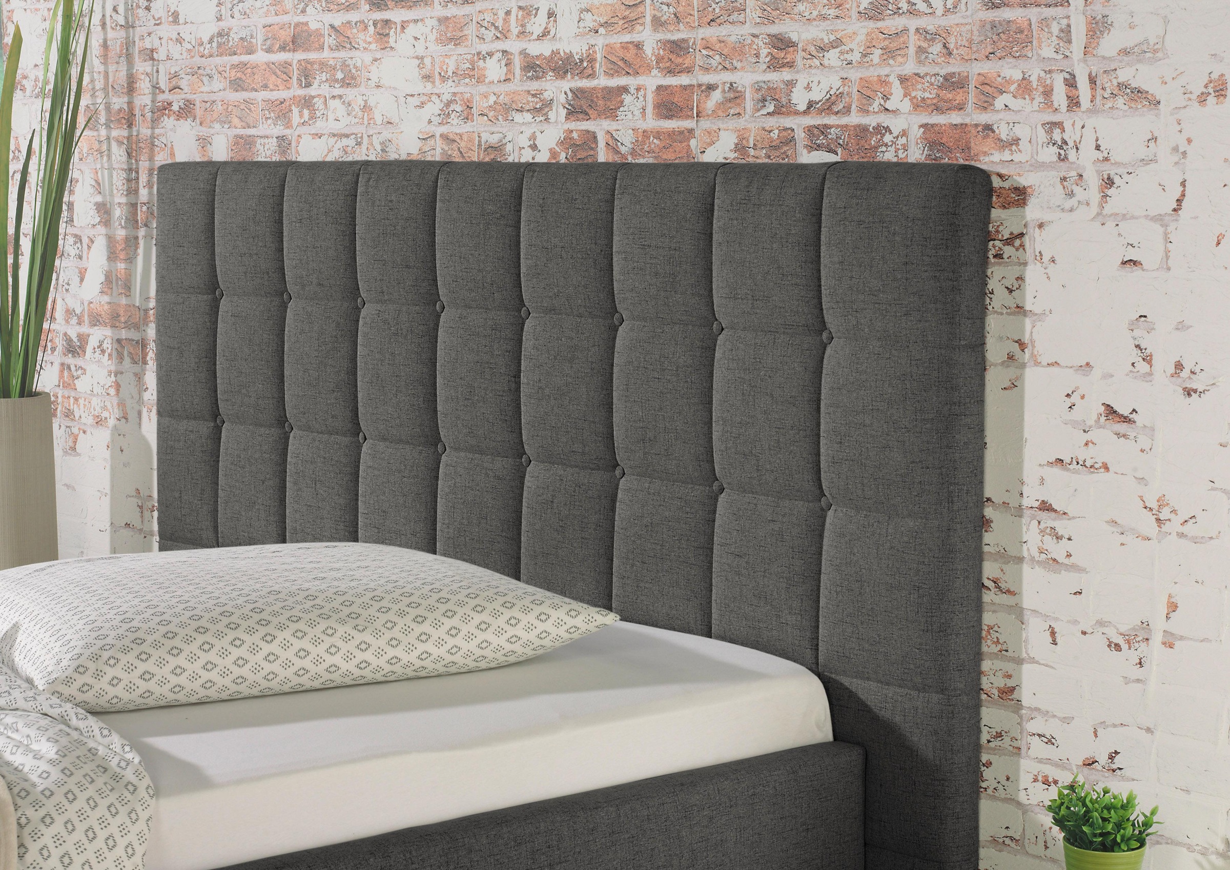 Polsterbett MAINTAL "Cueno", grau (anthrazit), B:244cm L:210cm, Strukturstoff (100% Polyester), Betten, Polsterbett, mit und ohne Matratze in 2 Ausführungen, Steppung mit Knopfheftung 6
