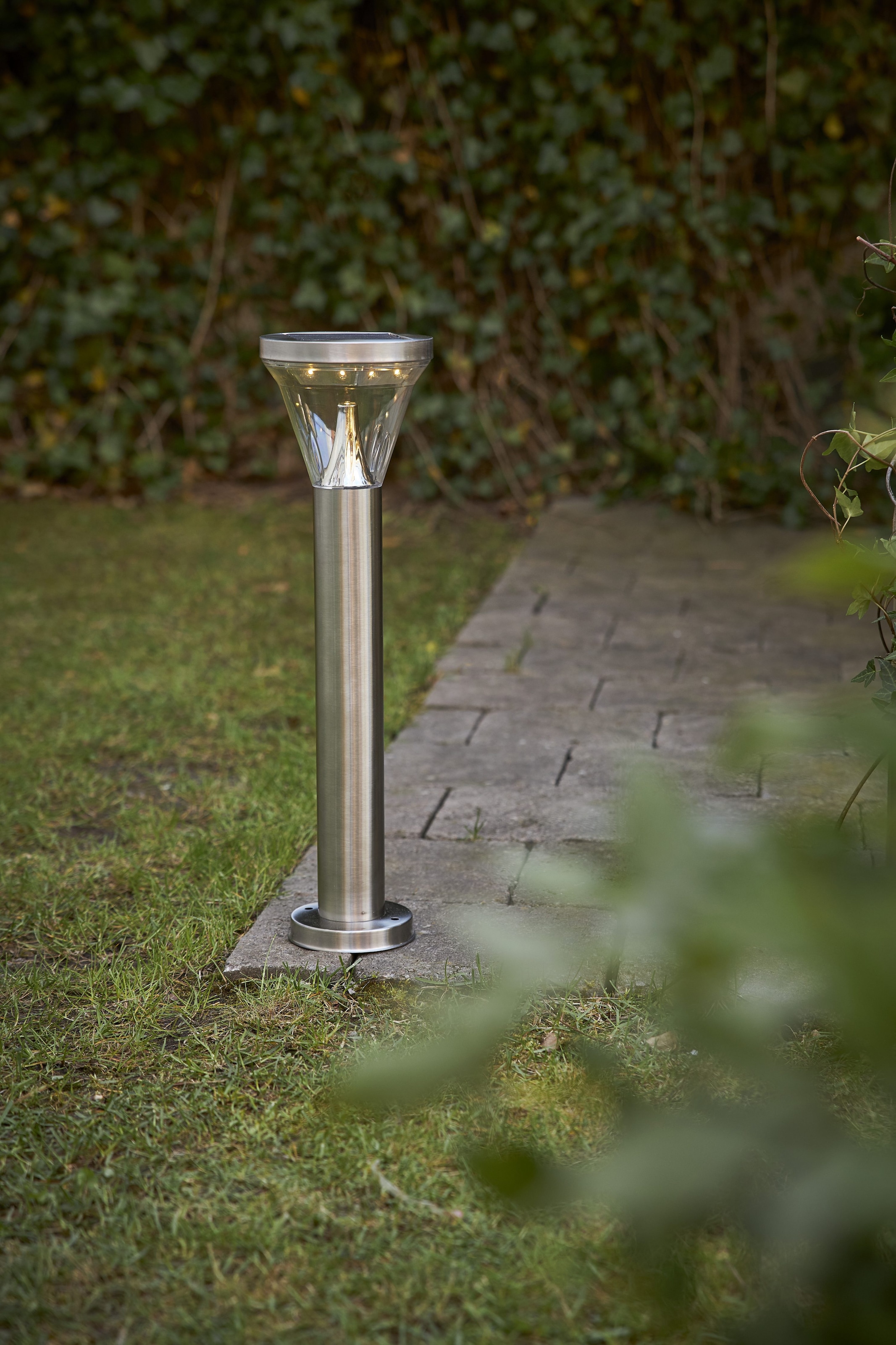 Parforce Traditional Hunting LED Solarleuchte »Solar-Wegleuchte Narona« LED-Board 1 Stk. Warmweiß Stahlgehäuse, LEDs warmweiß, 15 Lichtpunkte, Dämmerungssensor