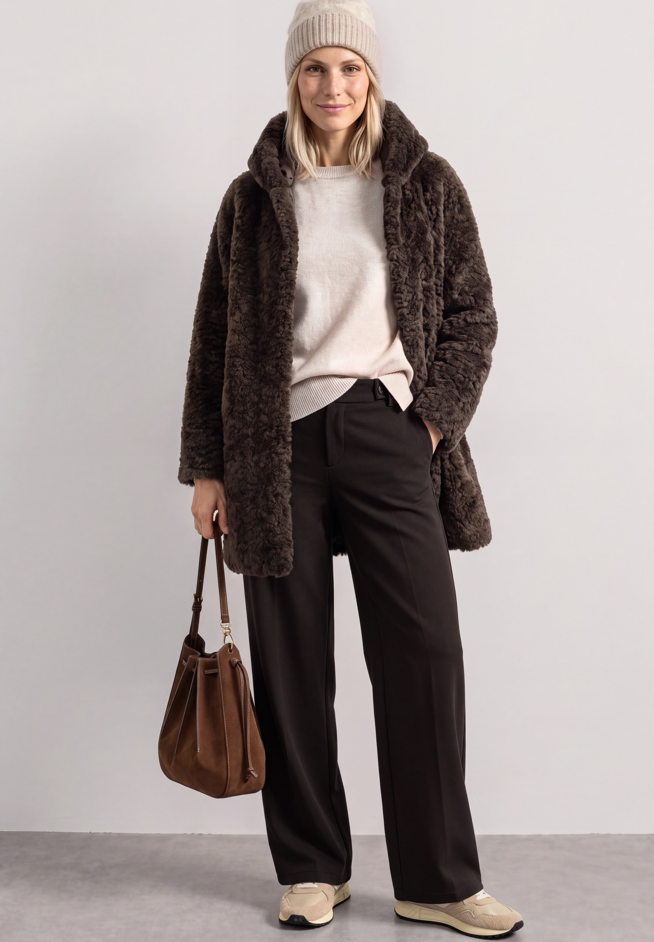 STREET ONE Cabanjacke mit Kapuze mit innerem wärmendem Teddyfell