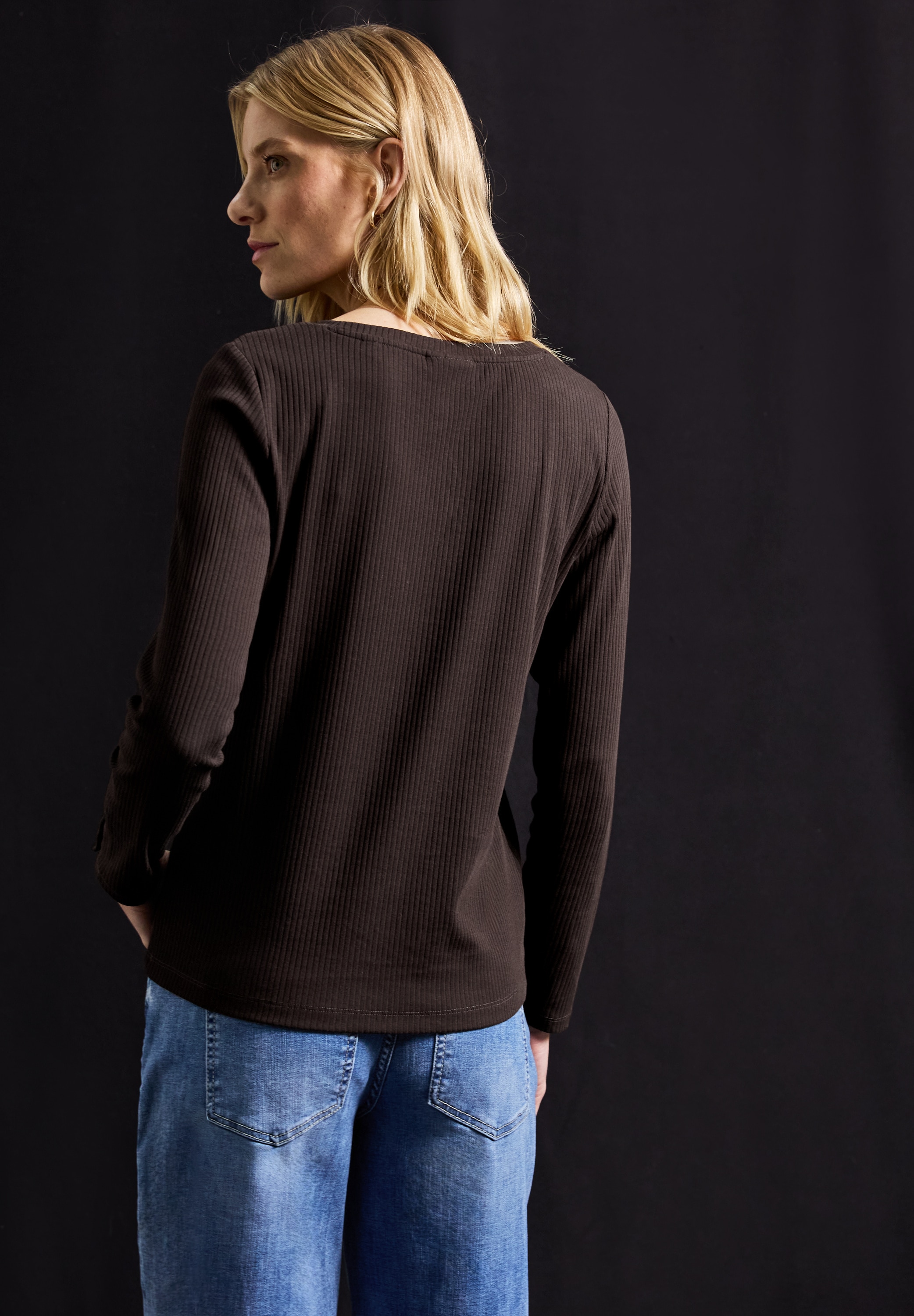 STREET ONE Langarmshirt, mit Rippstruktur und Langarm mit Knopfdetail