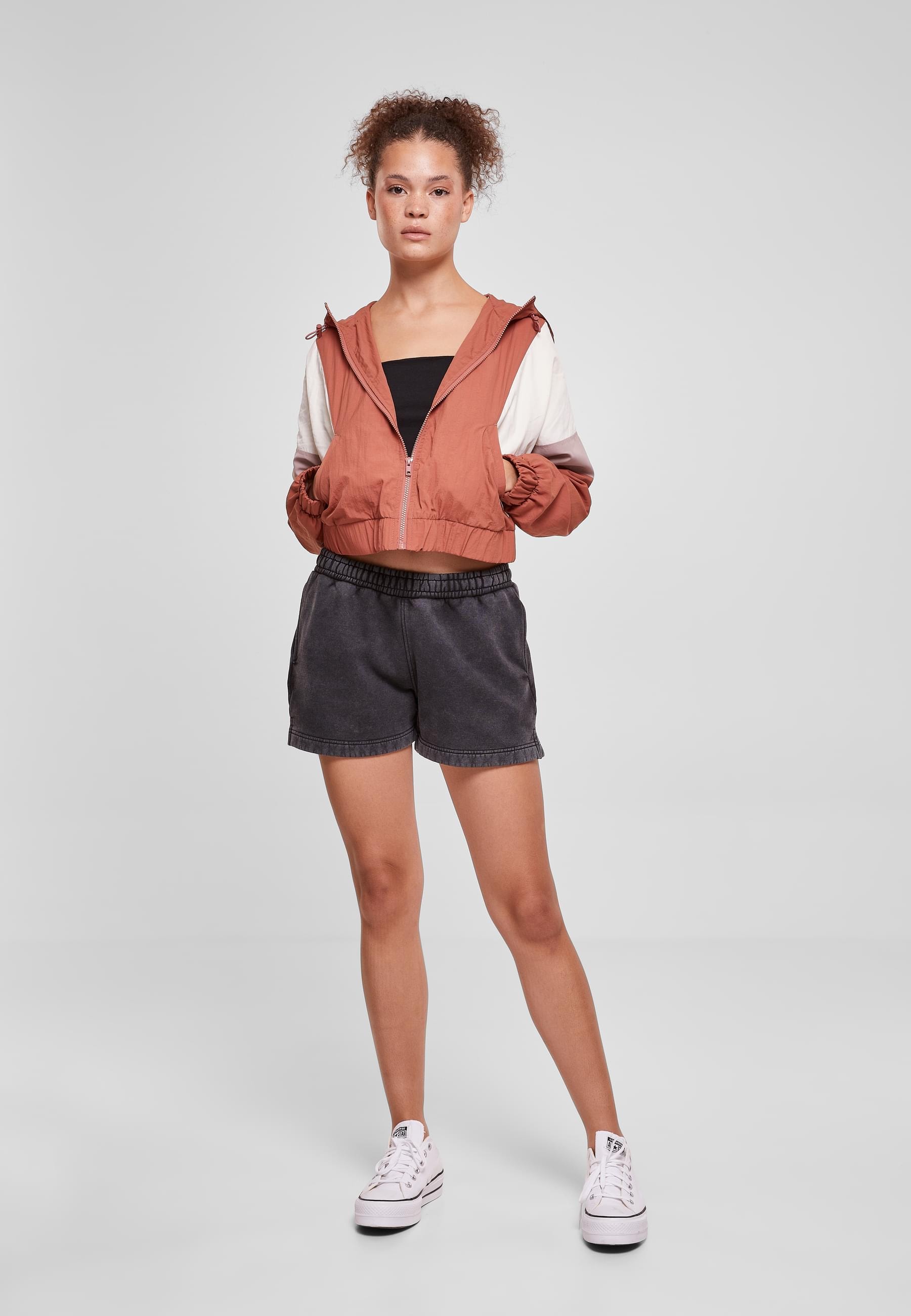 URBAN CLASSICS Allwetterjacke »Urban Classics Damen Ladies Short 3-Tone Crinkle Jacket«, (1 St.), mit Kapuze