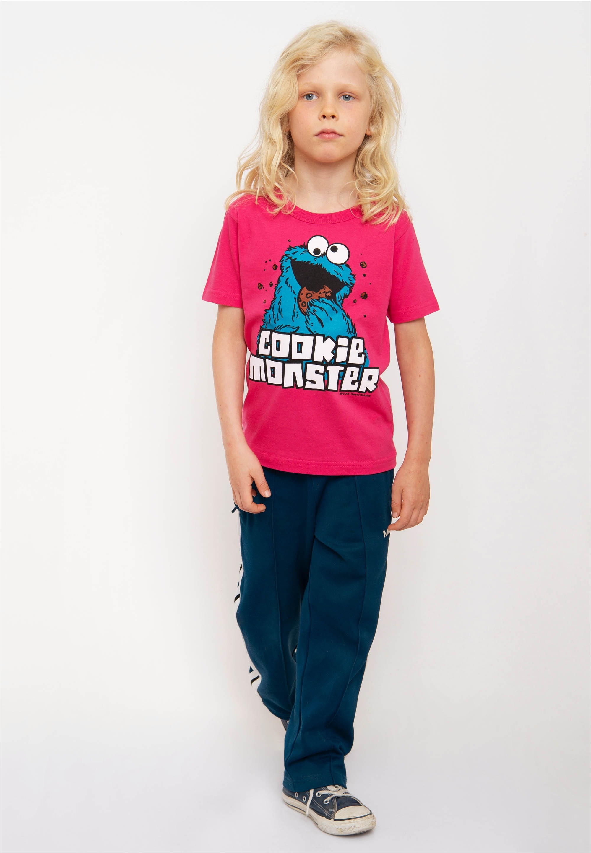 LOGOSHIRT T-Shirt »Sesamstraße - Krümelmonster«, mit coolem Frontprint