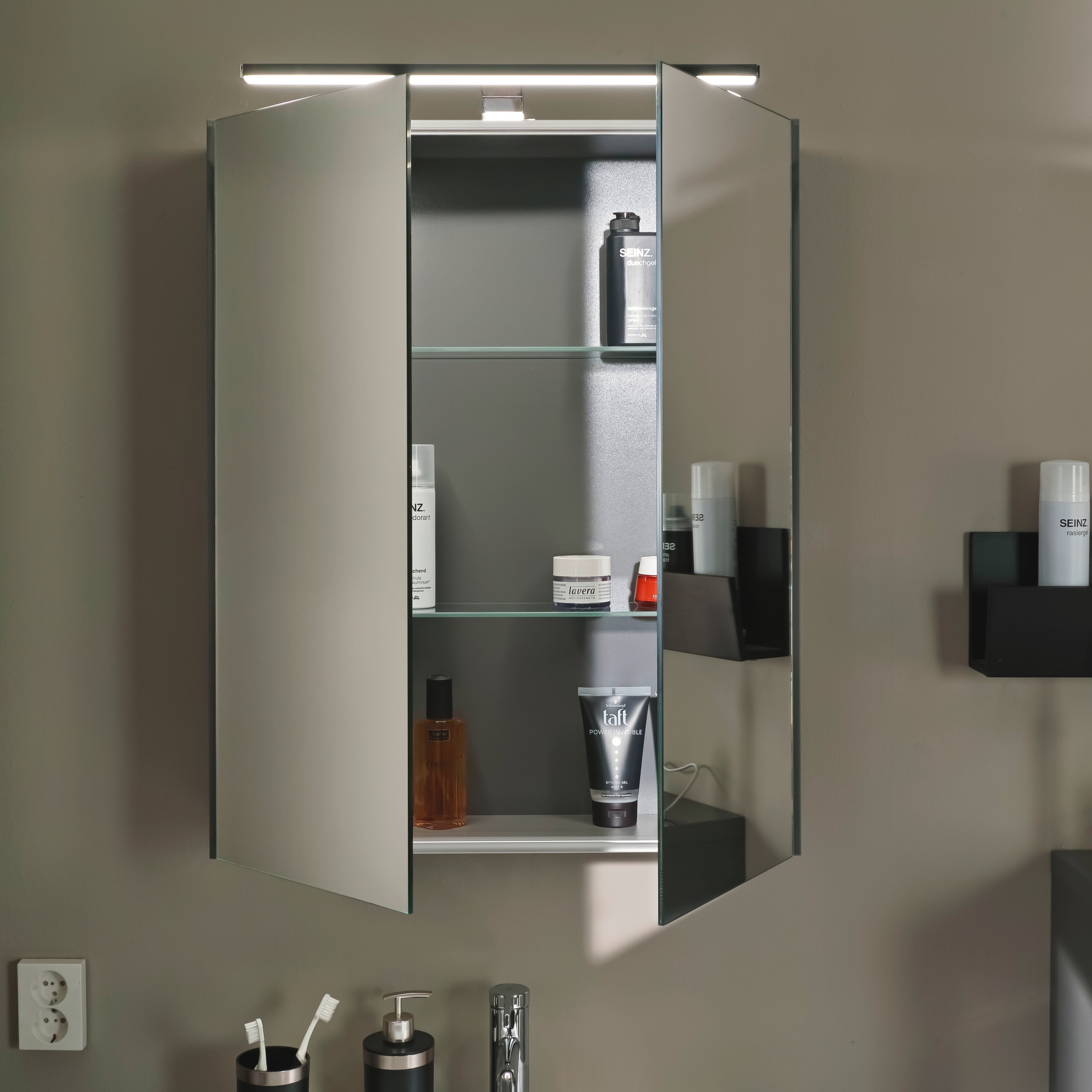 Nolte SPA Badmöbel-Set »Lux - Badmöbel-Set« Komplett-Set, Spiegelschrank, Keramikbecken, Waschtisch 2 Auszüge, LED, erw., li/re, 3 Stk. tlg.