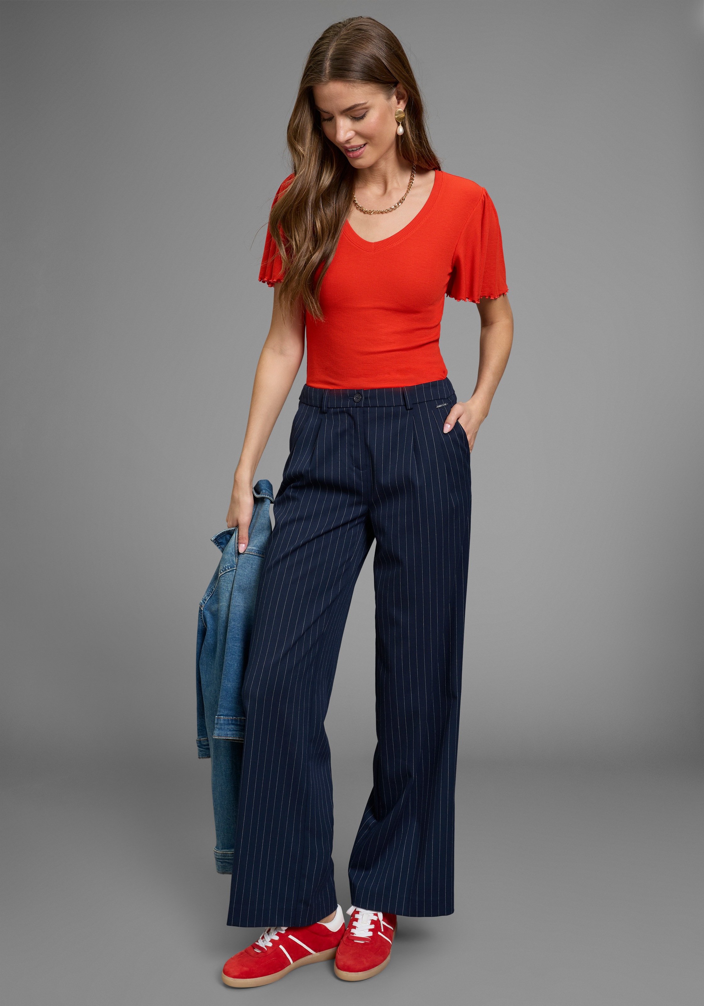 V-Shirt LAURA SCOTT, Damen, Gr. 40/42, rot, Single Jersey, Obermaterial: 95% Viskose, 5% Elasthan, unifarben, sehr figurbetont hüftlang, V-Ausschnitt, Flügelärmel, Shirts, sehr figurbetonte Passform, mit V-Ausschnitt 3
