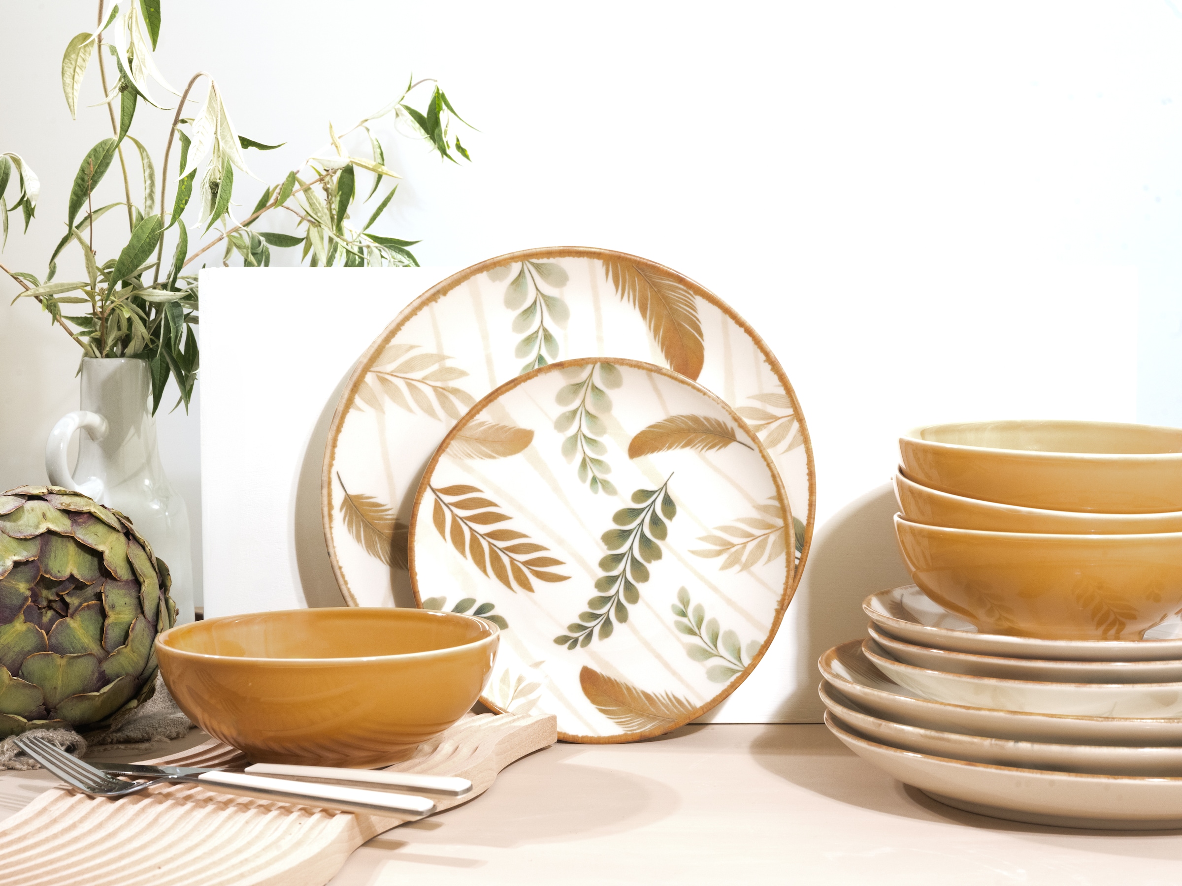 CreaTable Teller-Set »Blätter, Geschirr-Set, 12-tlg.« Robustes Steingut, cremefarbener Scherben