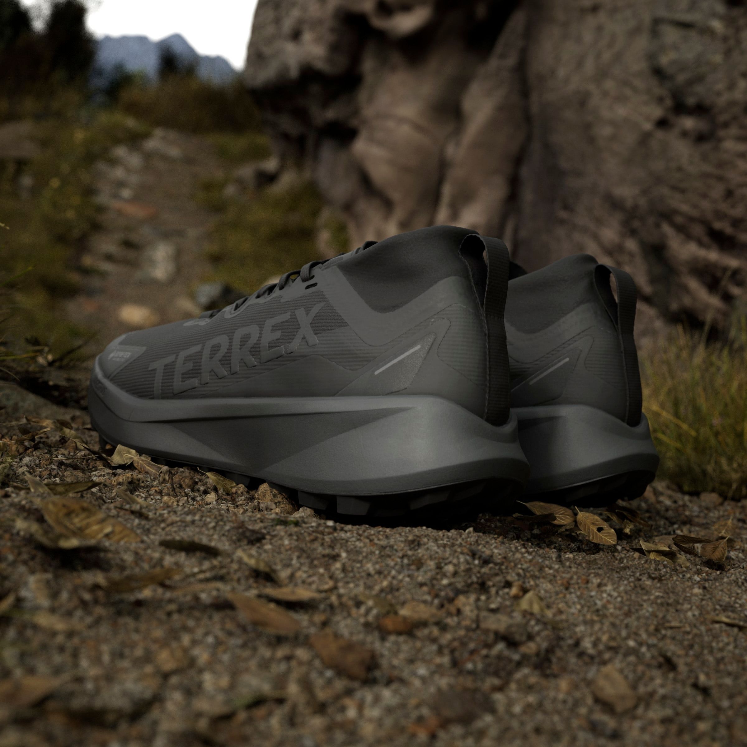 adidas TERREX Trailrunningschuh »TERREX AGRAVIC GTX TRAILRUNNING«, wasserdichte Trailrunningschuhe