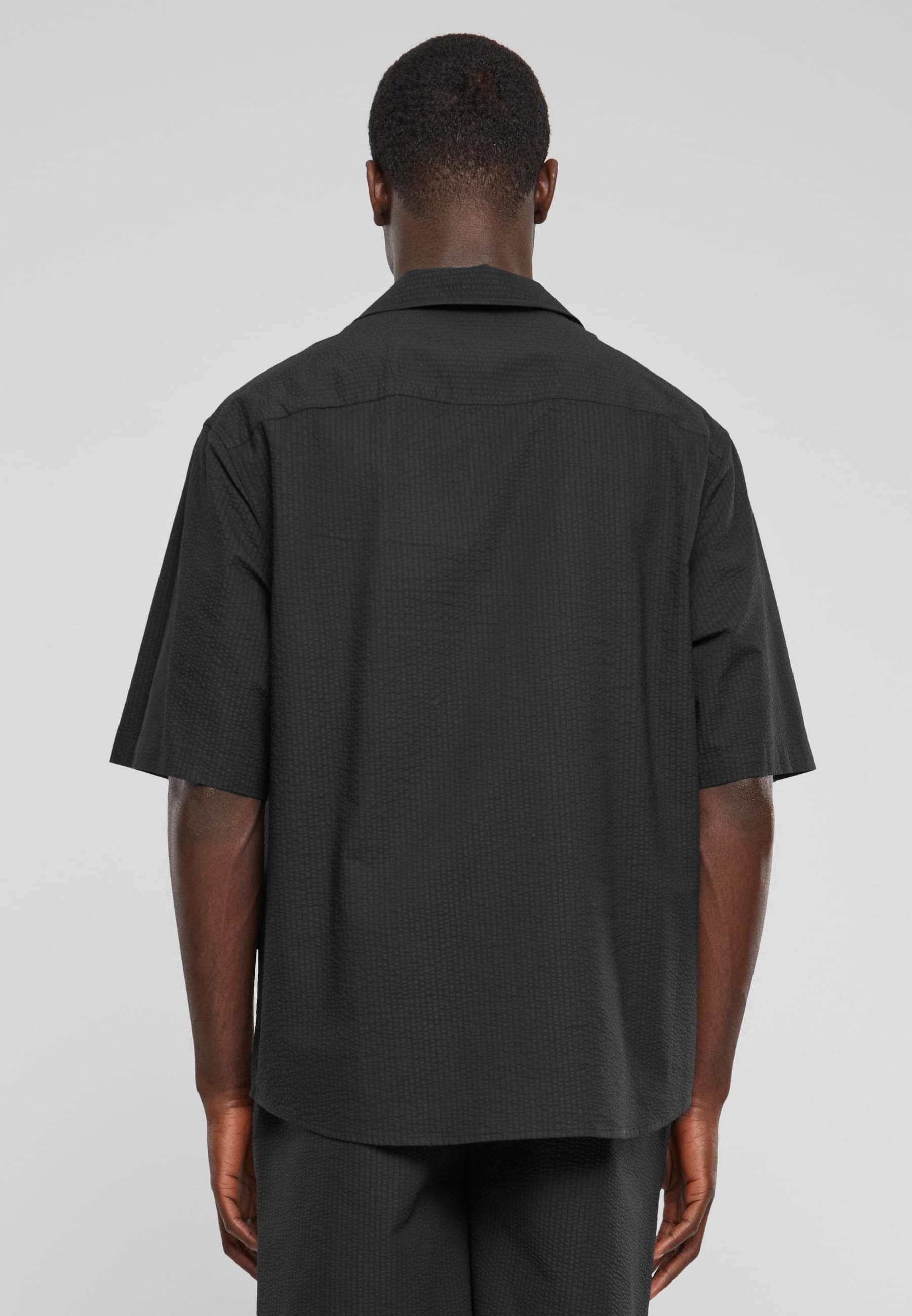 URBAN CLASSICS Langarmhemd »Urban Classics Herren Relaxed Seersucker Short Sleeve Shirt«, (1 tlg.)